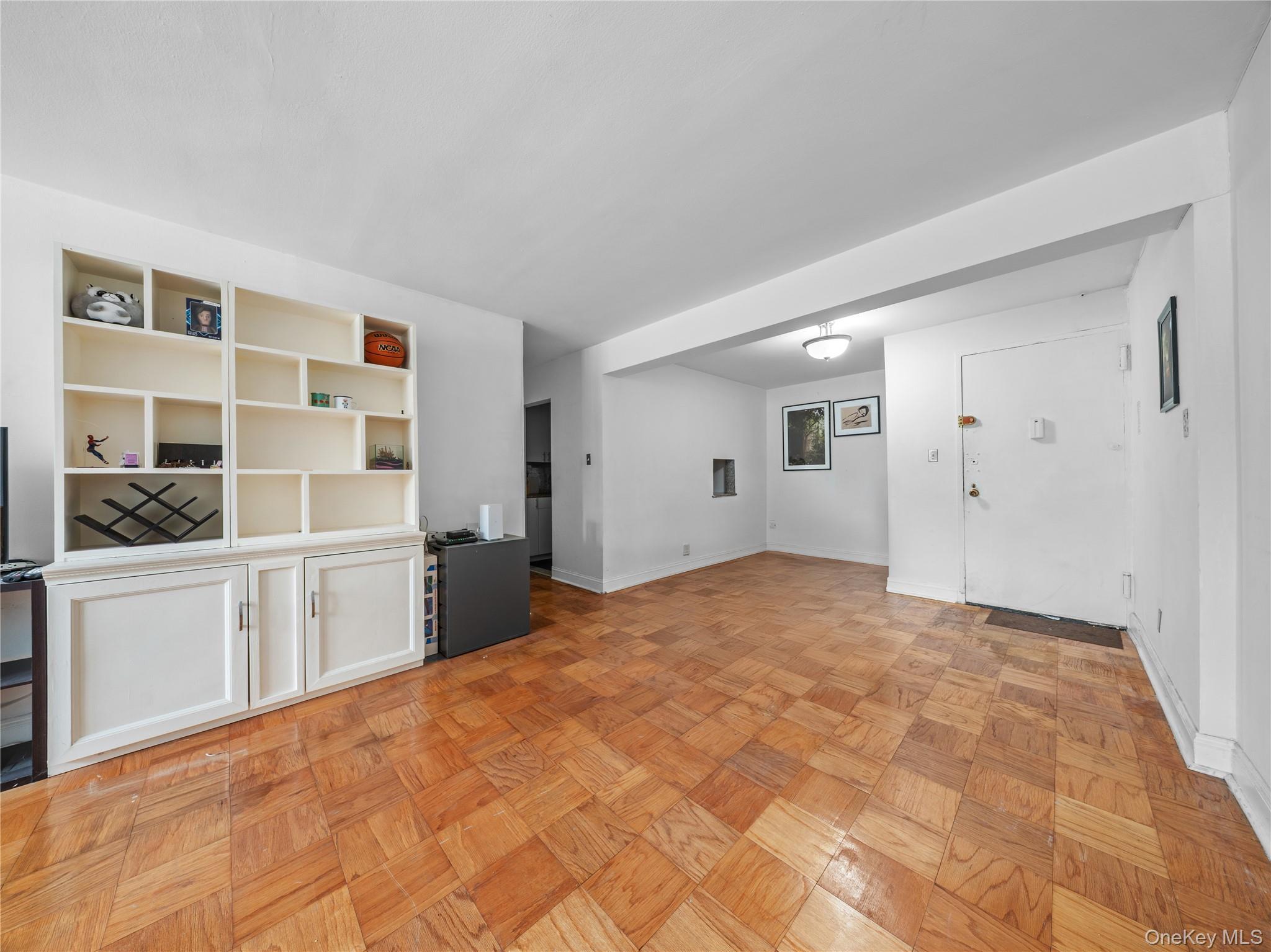 Condo Leverich Queens, NY 11372, MLS-961244-6