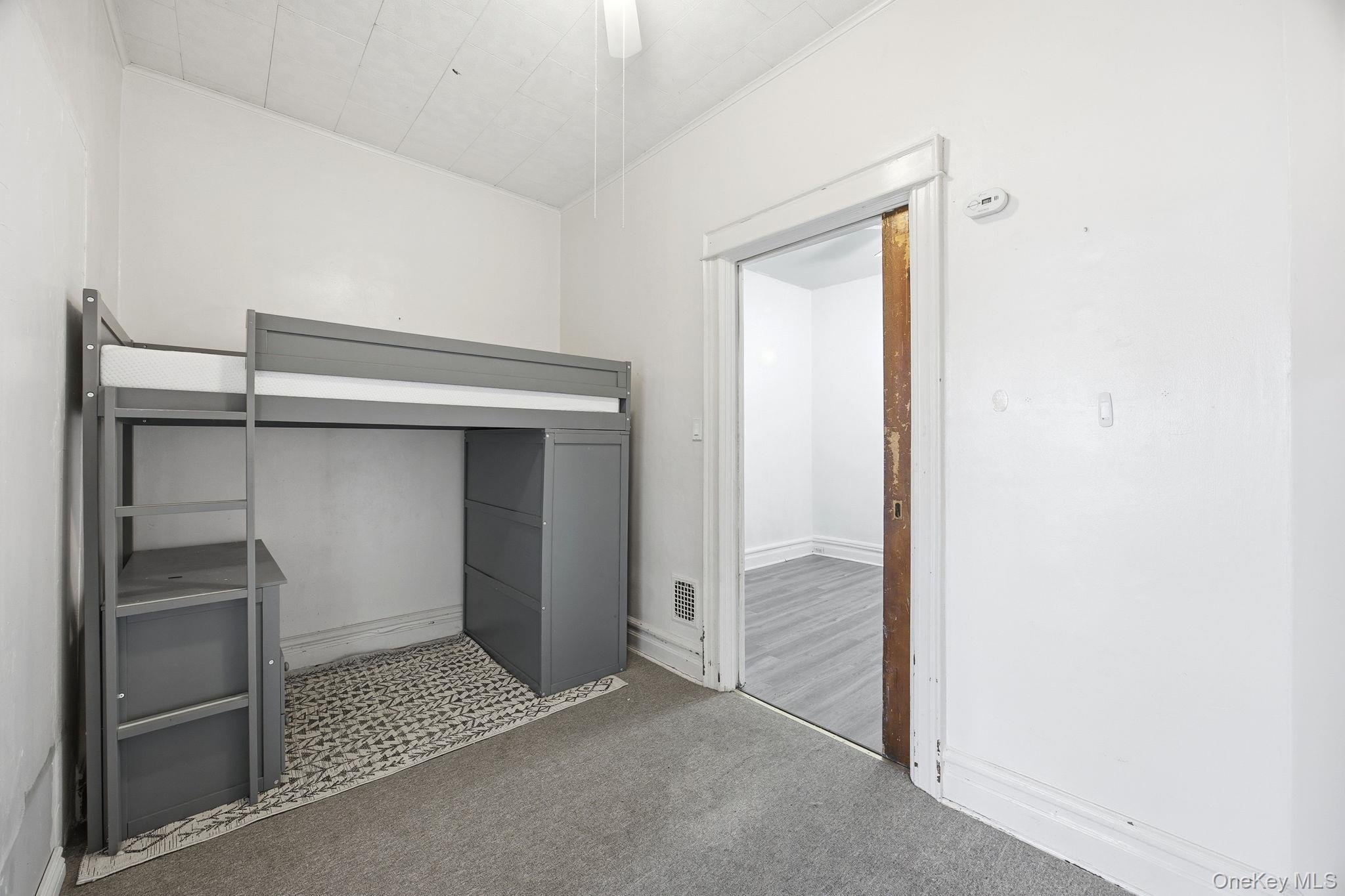 Single Family Putnam Queens, NY 11385, MLS-961248-12