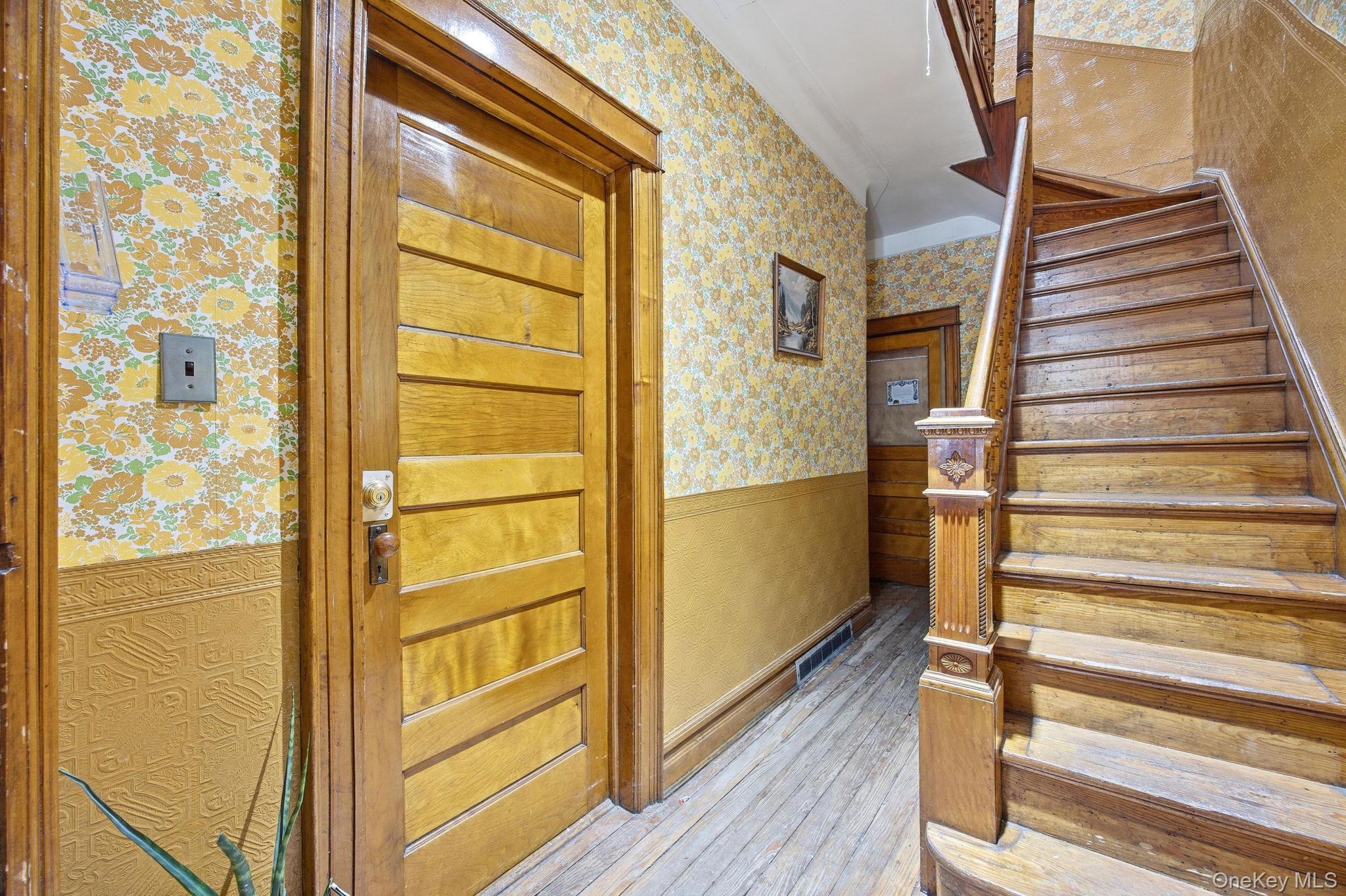 Single Family Putnam Queens, NY 11385, MLS-961248-3