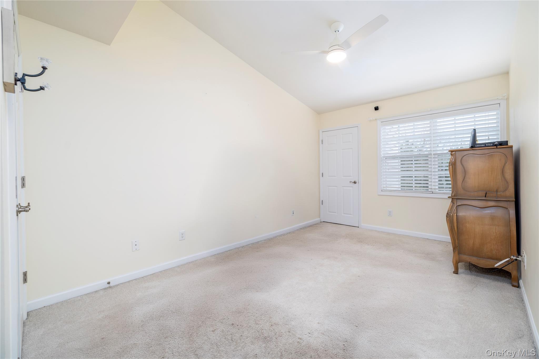 Condo Willow  Nassau County, NY 11580, MLS-961250-13