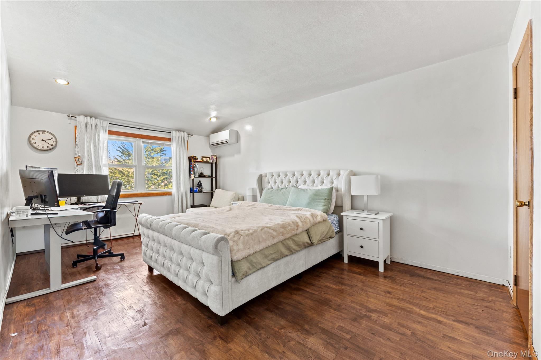 Single Family 67th Queens, NY 11362, MLS-961264-11