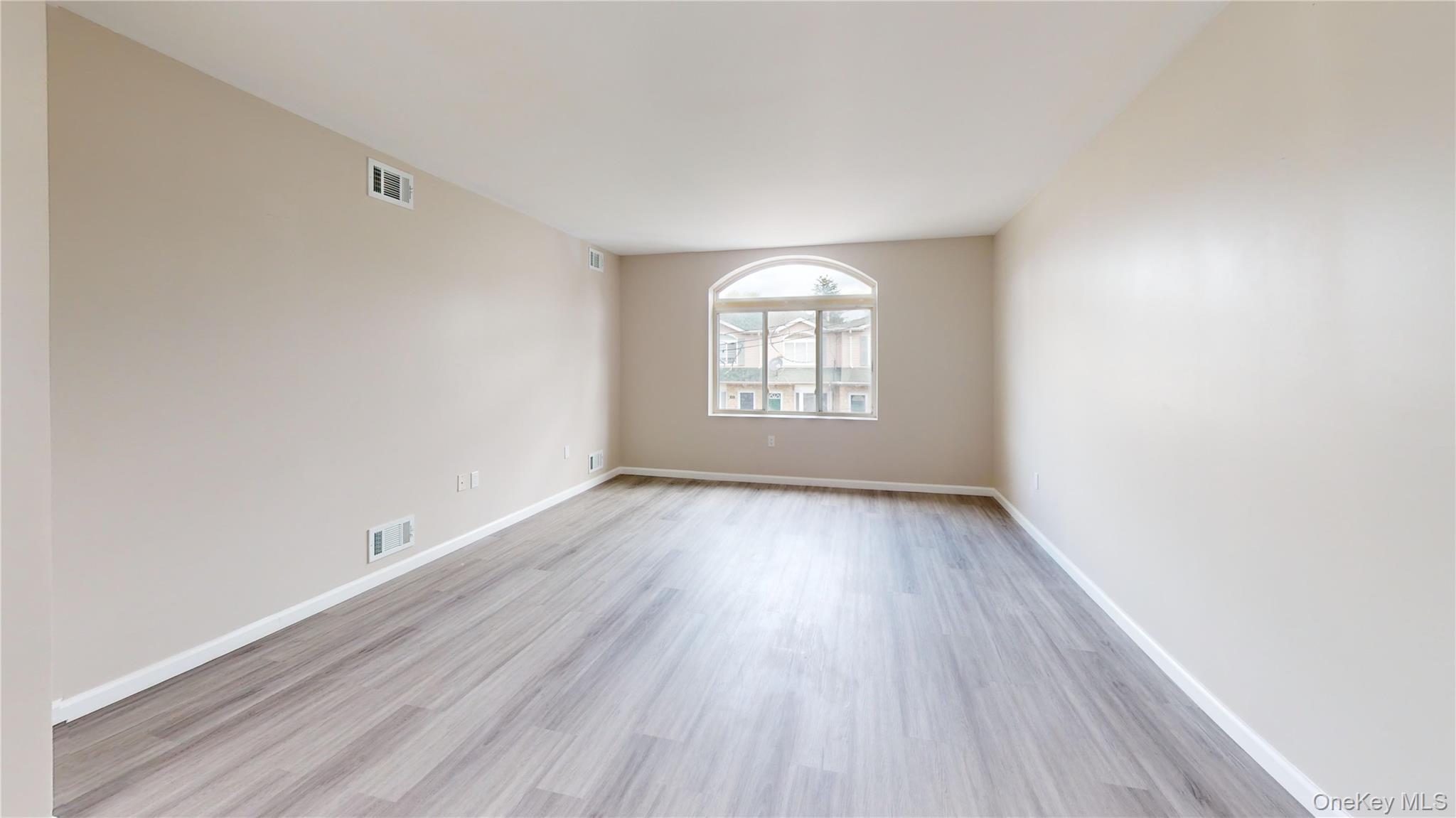 Single Family Lyceum  Staten Island, NY 10310, MLS-961272-20