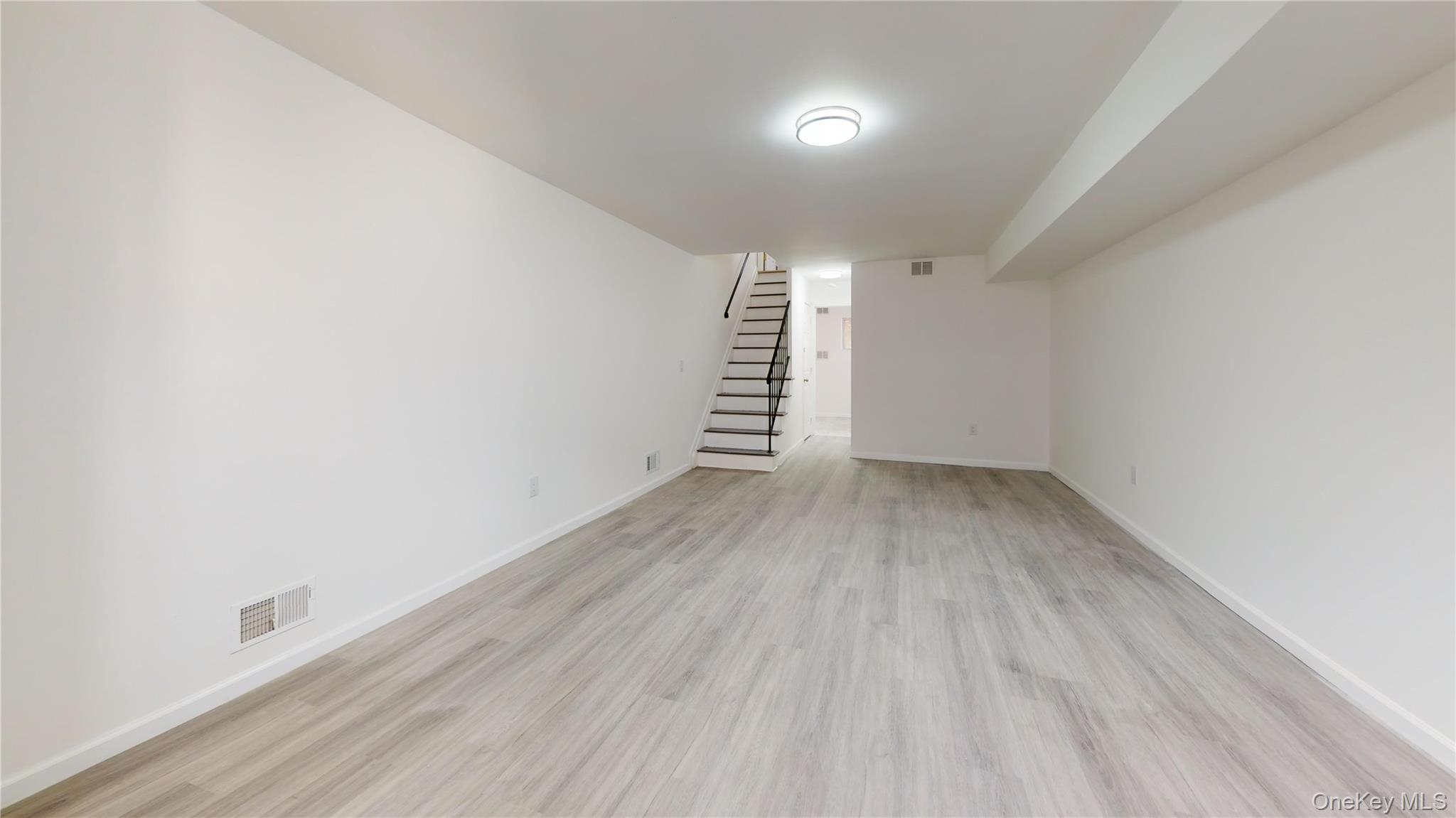 Single Family Lyceum  Staten Island, NY 10310, MLS-961272-24