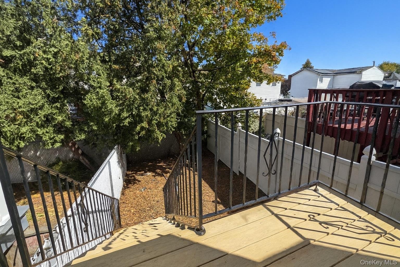 Single Family Lyceum  Staten Island, NY 10310, MLS-961272-28