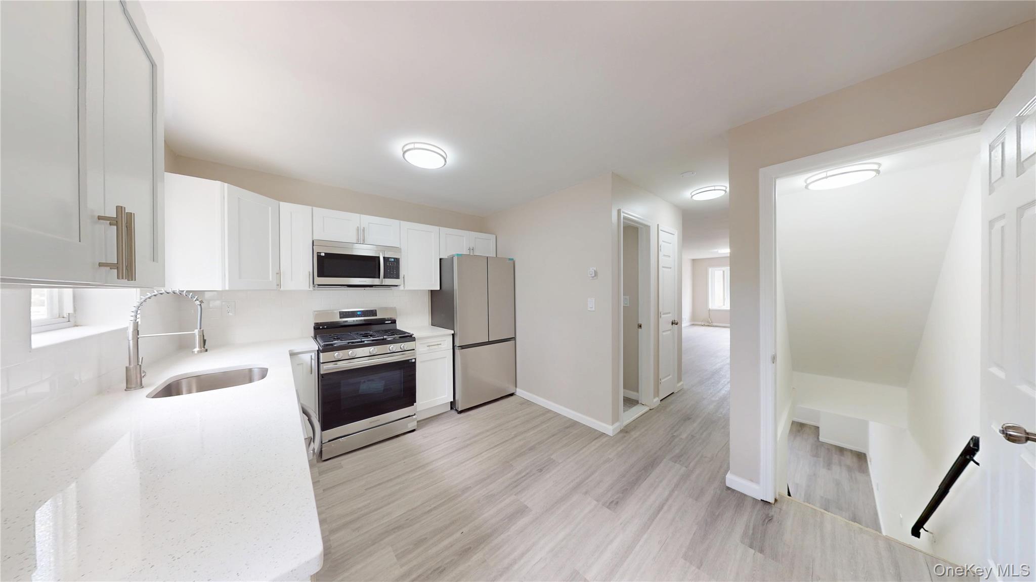 Single Family Lyceum  Staten Island, NY 10310, MLS-961272-6