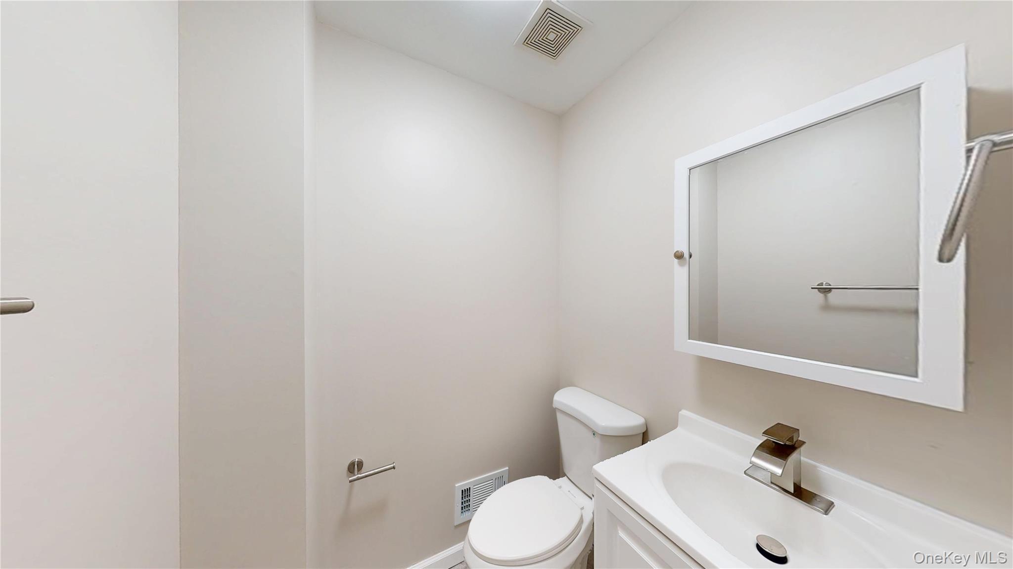 Single Family Lyceum  Staten Island, NY 10310, MLS-961272-7