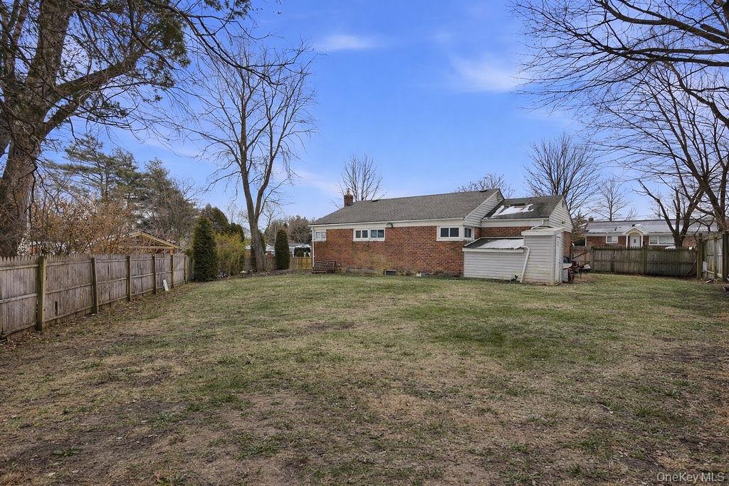 Single Family Oakley  Suffolk County, NY 11746, MLS-961285-7