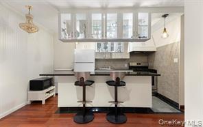 Condo 37th  Queens, NY 11354, MLS-961293-8
