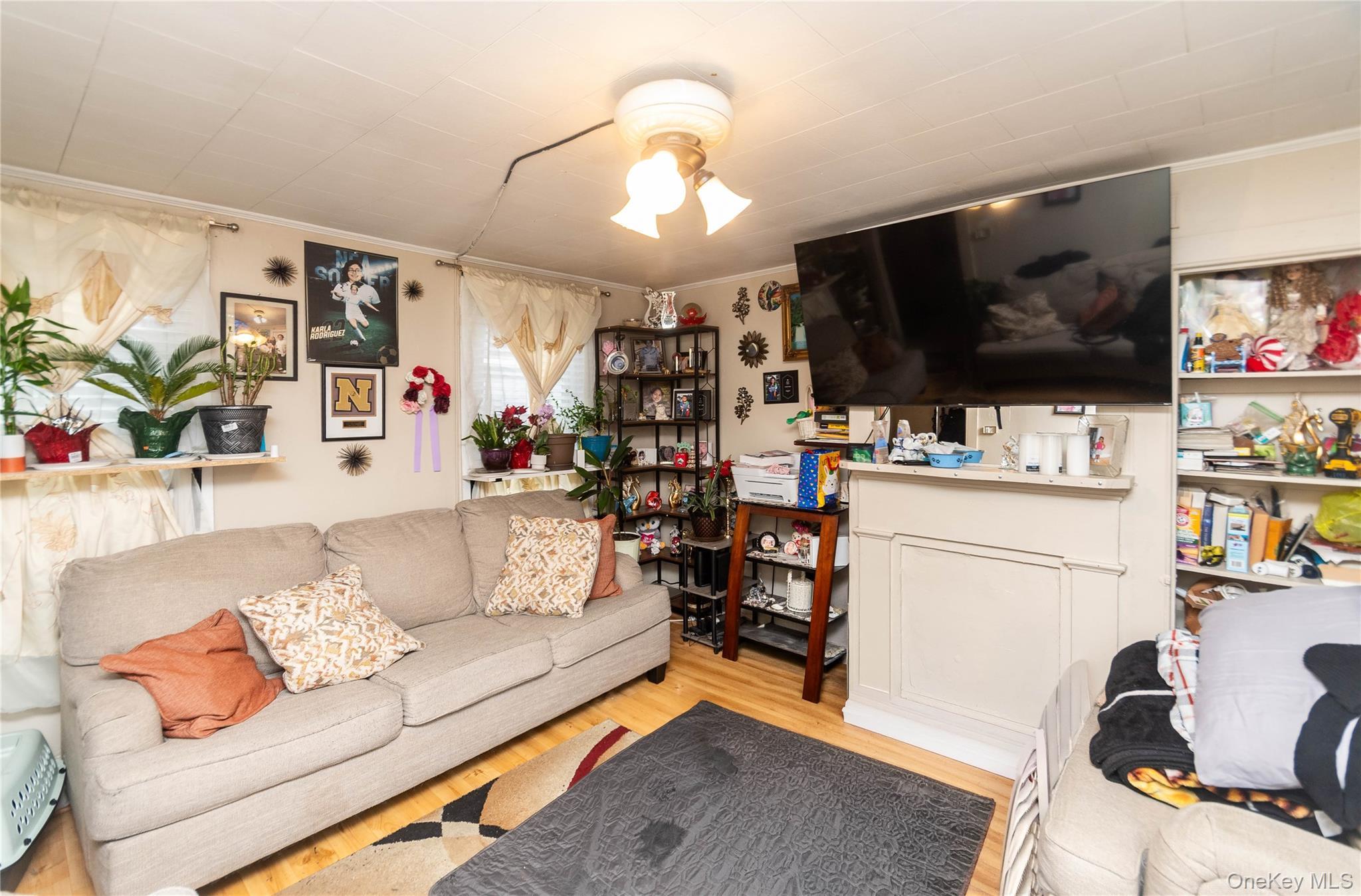 Single Family Hasbrouck  Orange County, NY 12550, MLS-961301-4