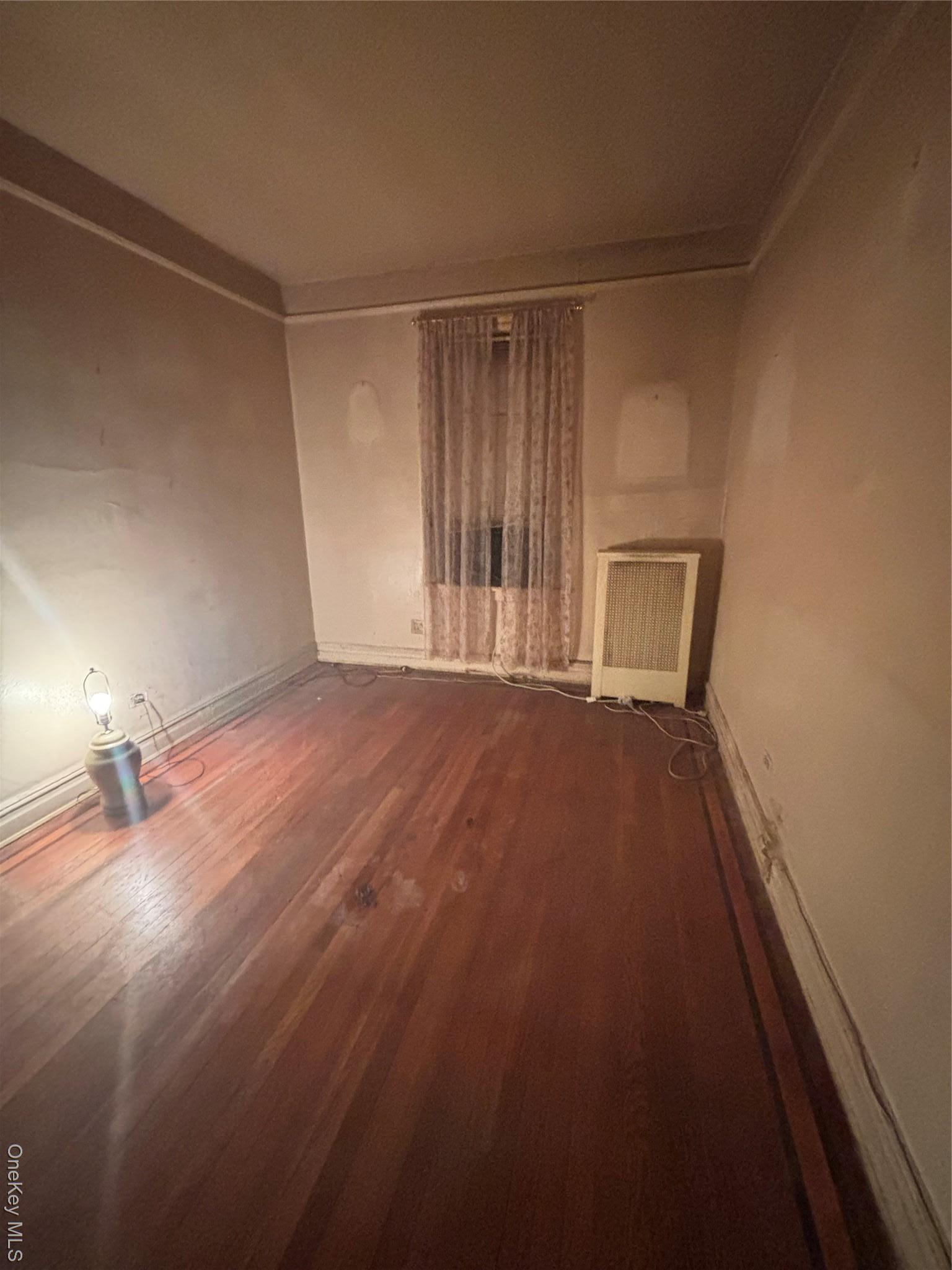 Coop Crescent  Queens, NY 11106, MLS-961306-4