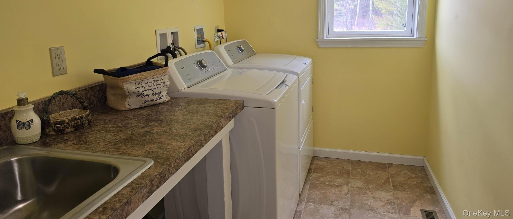 Single Family Valley  Sullivan County, NY 12777, MLS-961344-23