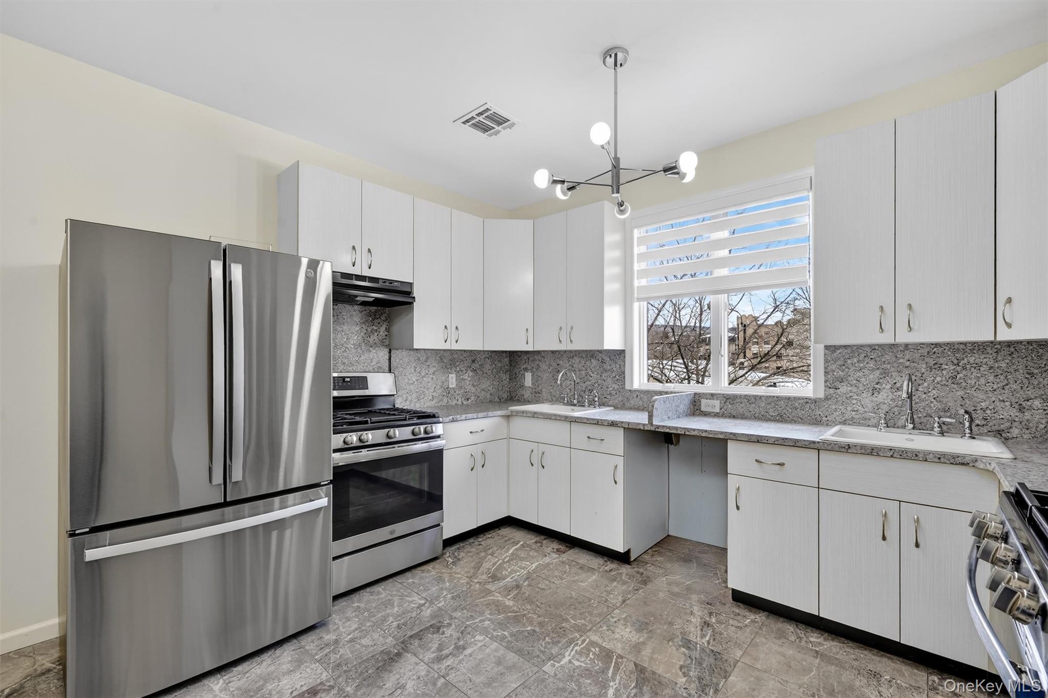 Condo Garfield  Orange County, NY 10950, MLS-961360-7