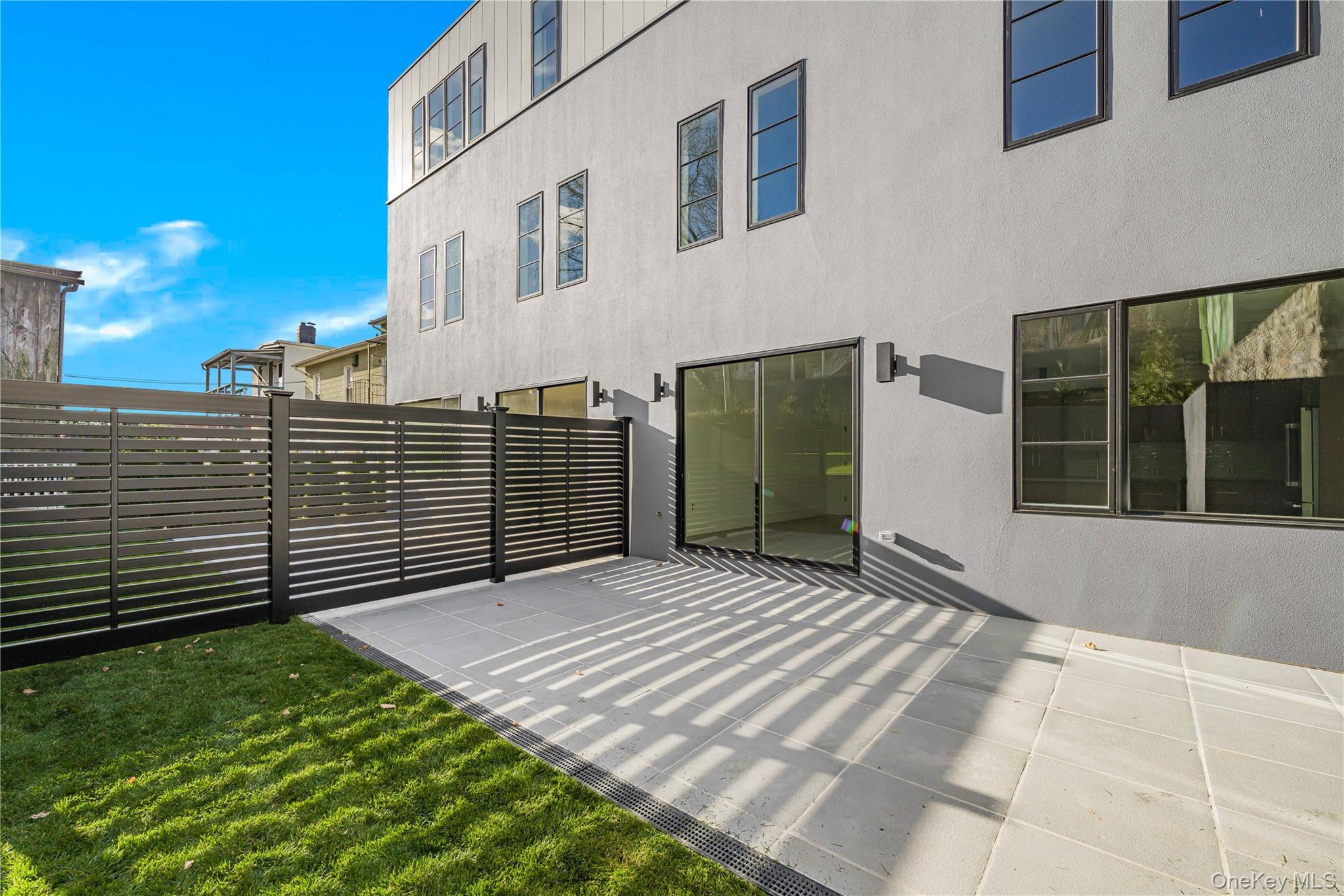 Condo Palisade  Westchester County, NY 10522, MLS-961380-12