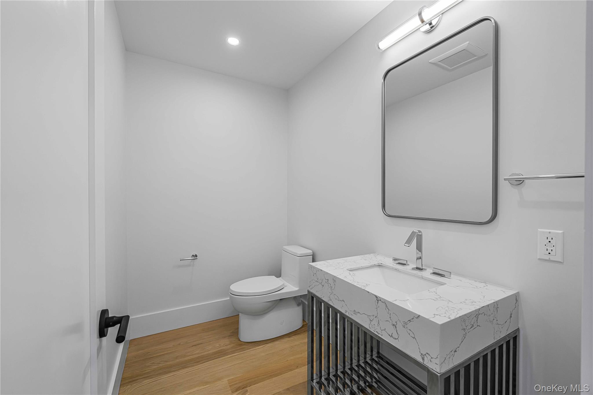 Condo Palisade  Westchester County, NY 10522, MLS-961391-24