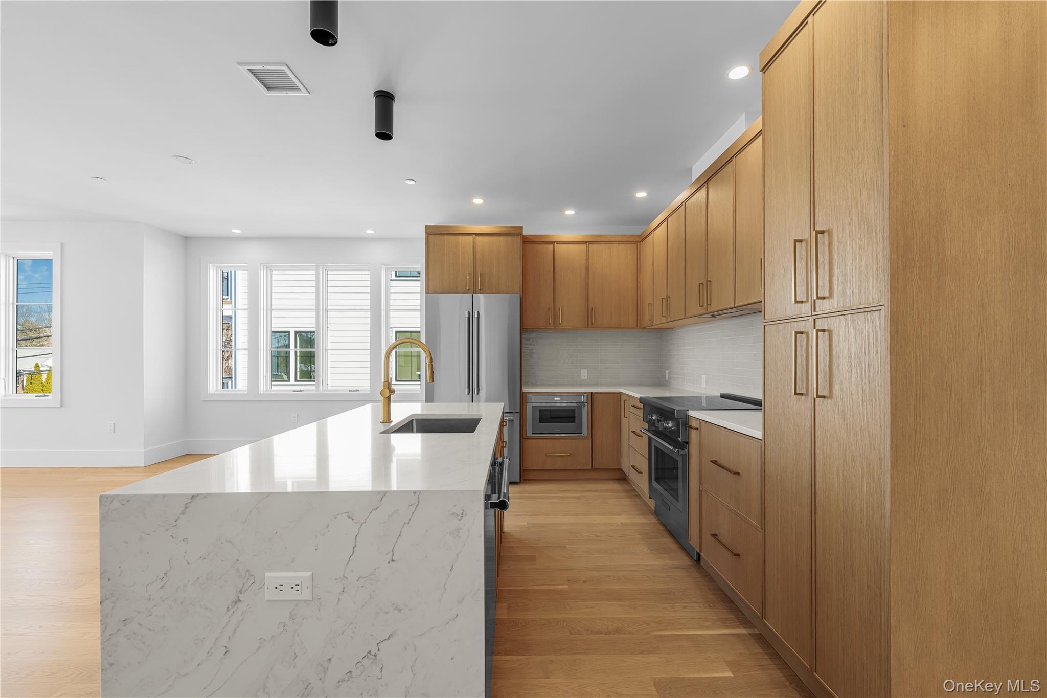 Condo Palisade  Westchester County, NY 10522, MLS-961391-9