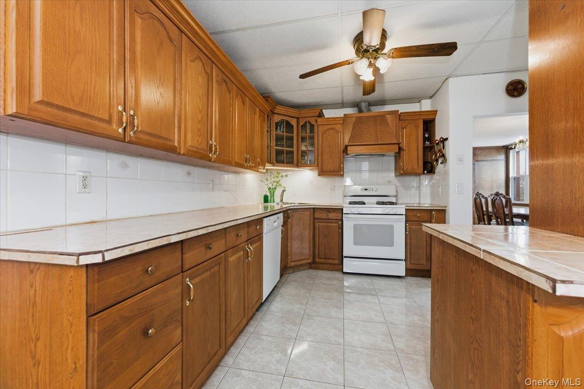 Single Family Lido  Nassau County, NY 11561, MLS-961394-4