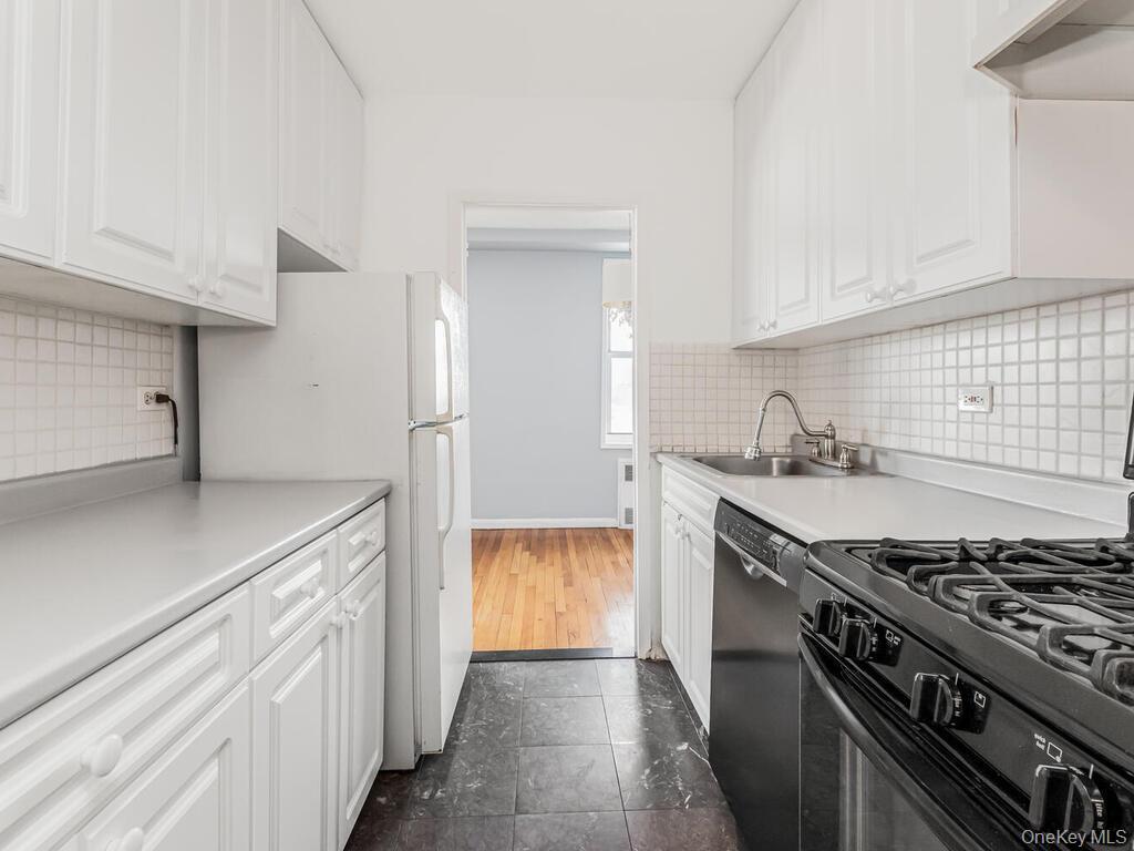 Coop Fieldston  Bronx, NY 10463, MLS-961401-8