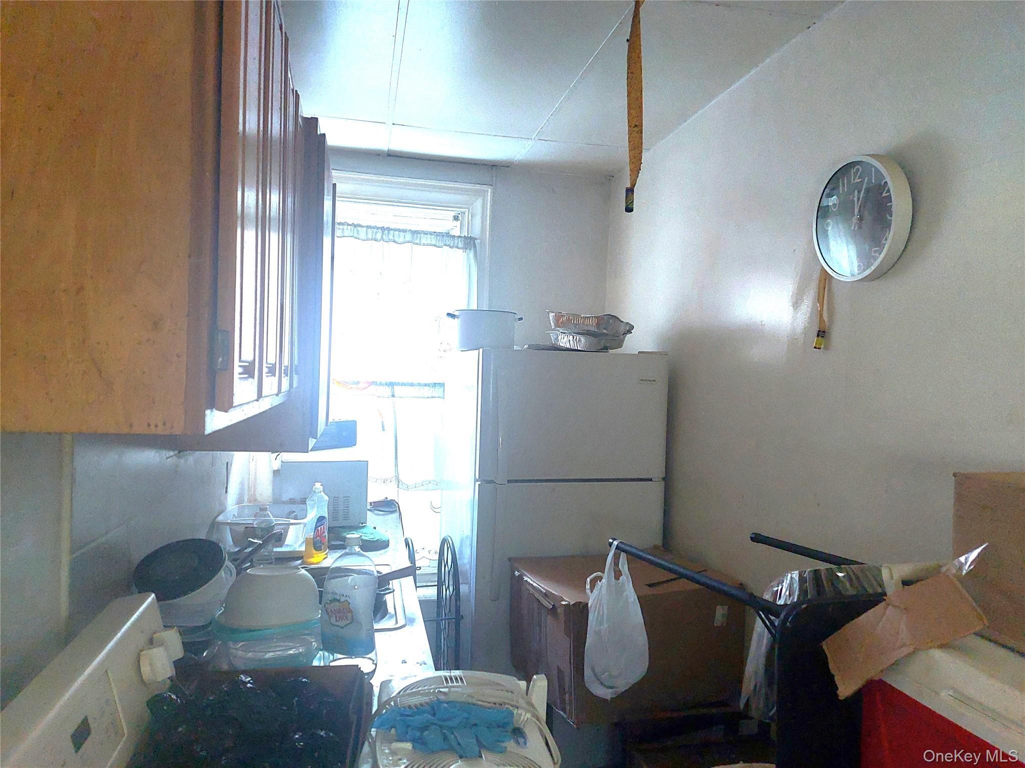Single Family Grand  Bronx, NY 10468, MLS-961411-3