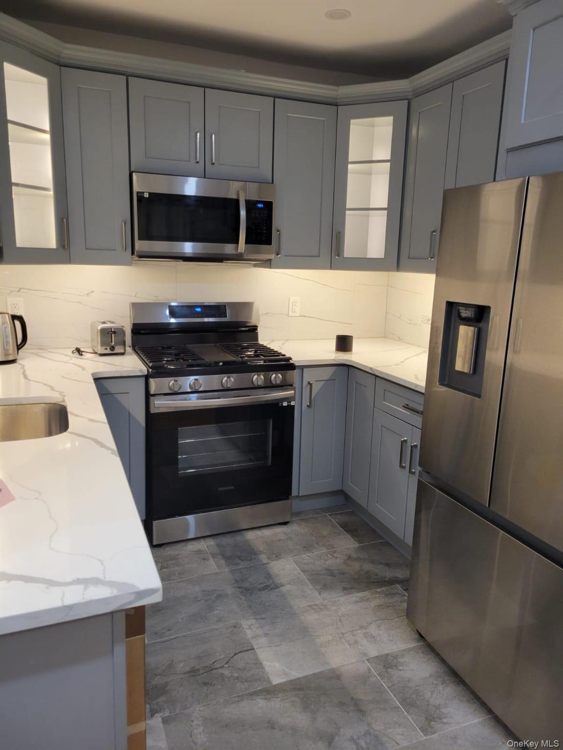 Apartment Avenue J  Brooklyn, NY 11234, MLS-961418-4