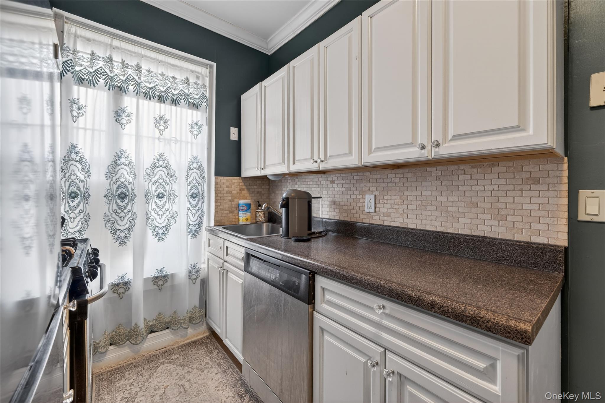 Coop Bennett  Manhattan, NY 10040, MLS-961472-8