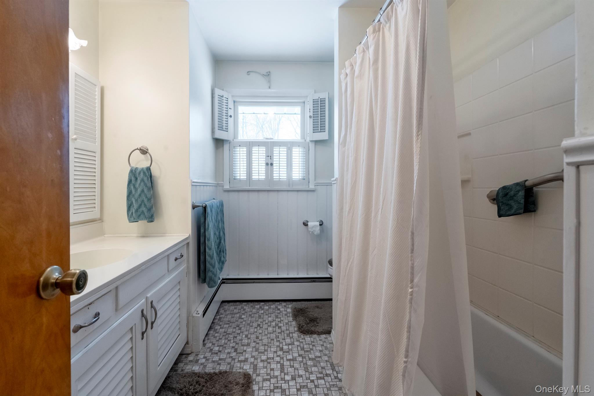 Single Family Clifton  Ulster County, NY 12401, MLS-961480-24