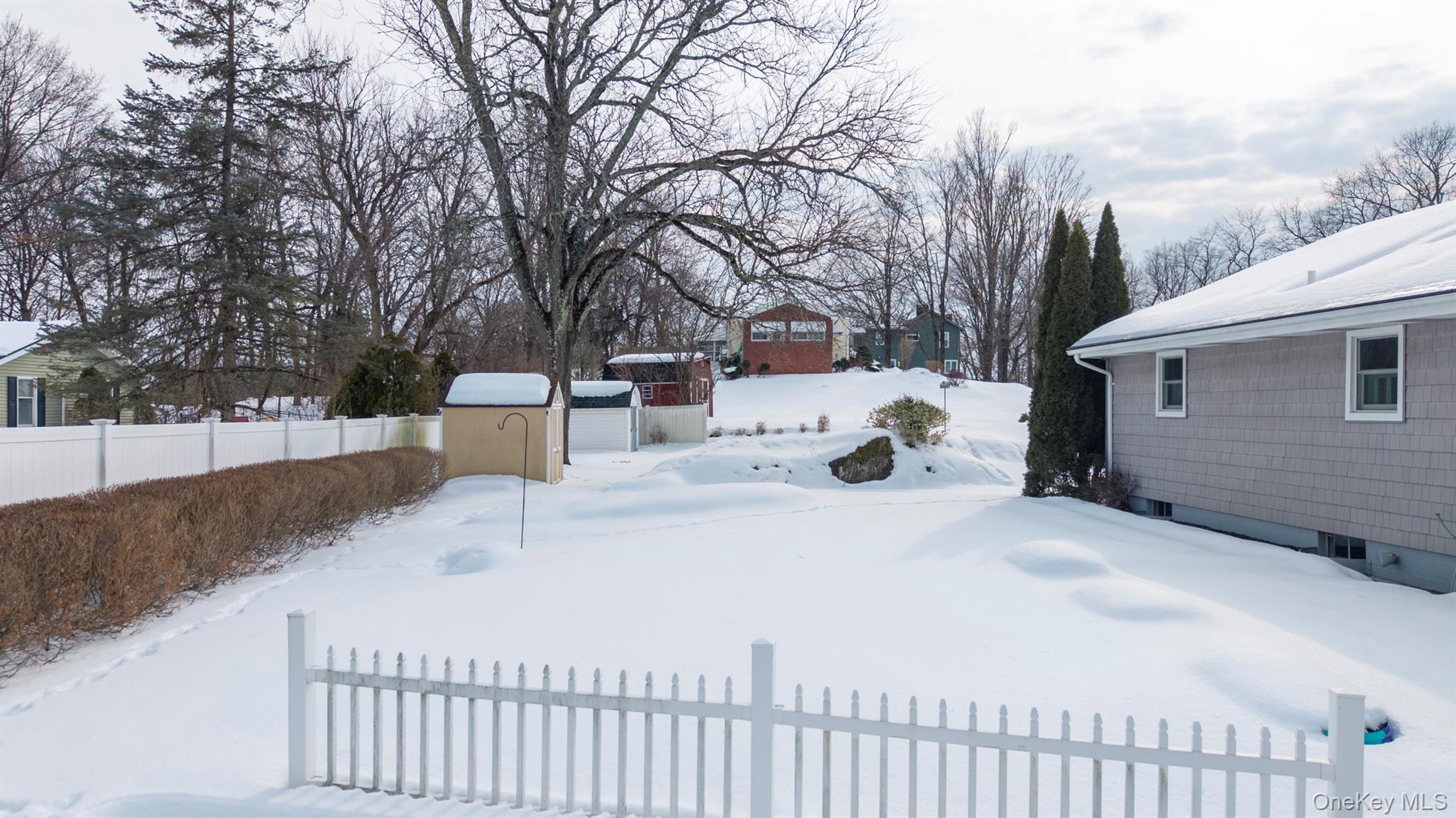 Single Family Clifton  Ulster County, NY 12401, MLS-961480-39