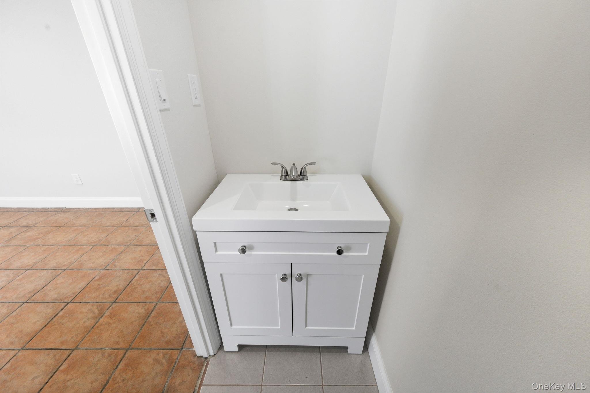 Single Family Bowman  Suffolk County, NY 11754, MLS-961548-20