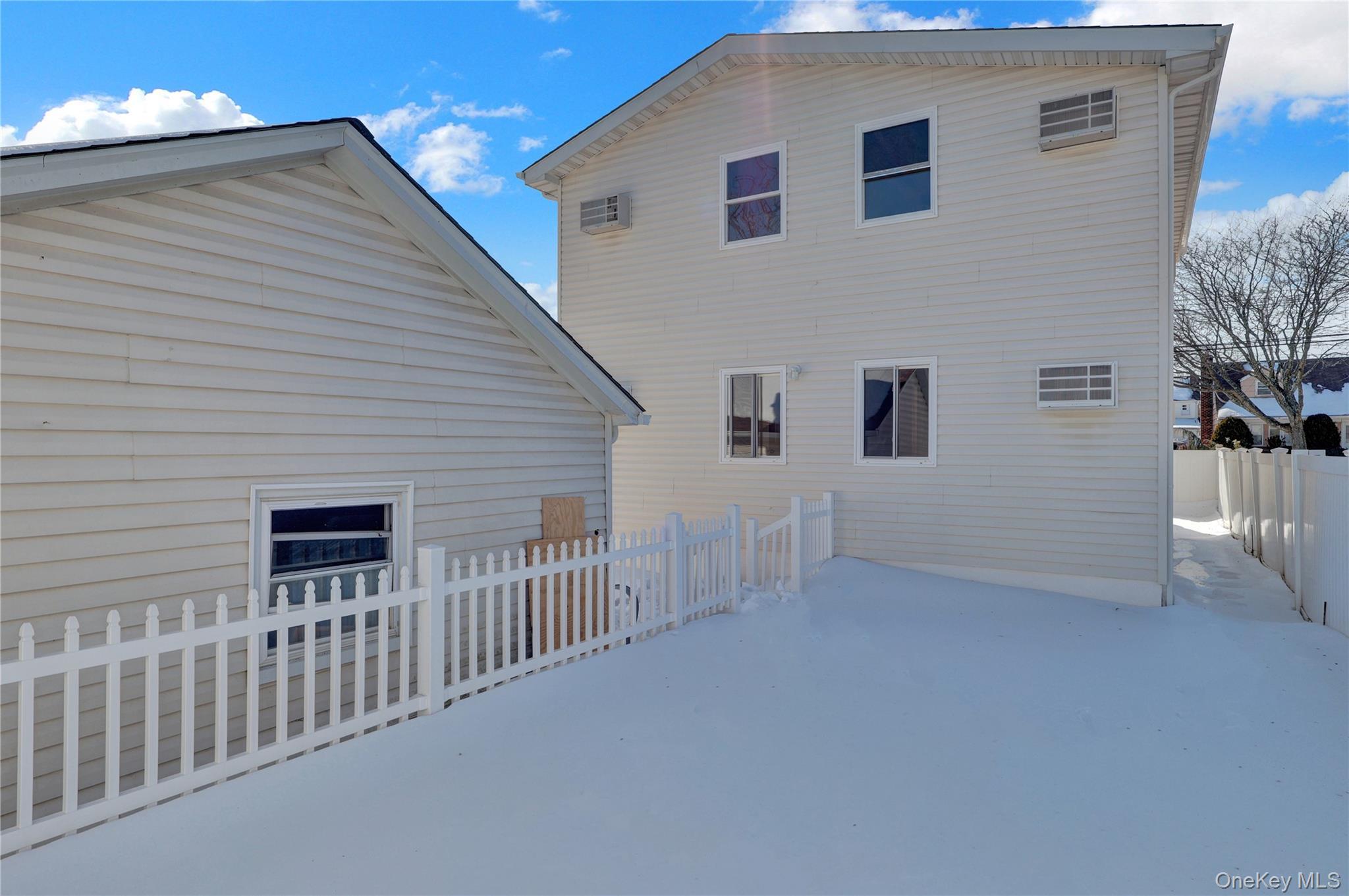 Single Family Caney  Queens, NY 11422, MLS-961563-27