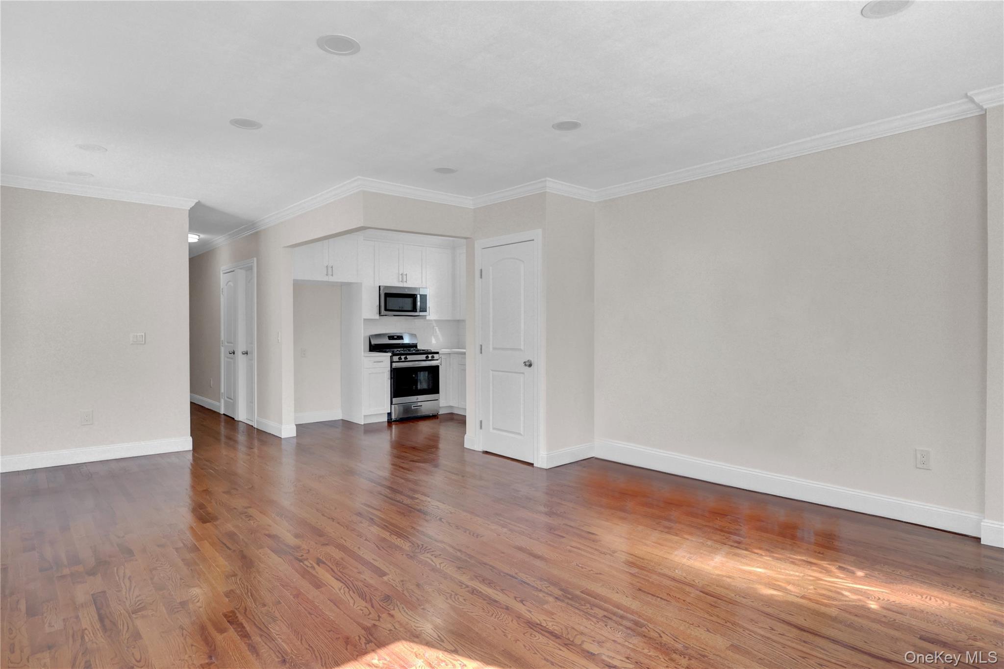 Single Family Caney  Queens, NY 11422, MLS-961563-5