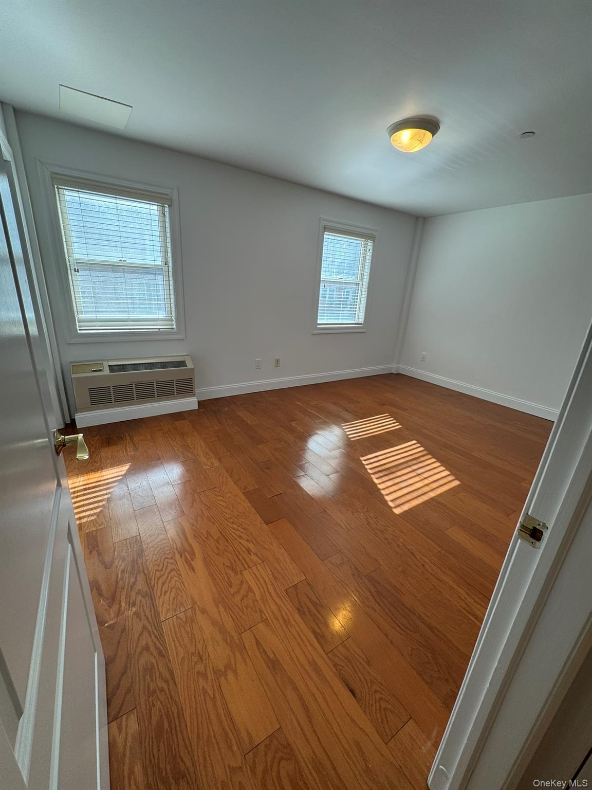 Condo 212th Queens, NY 11361, MLS-961587-6