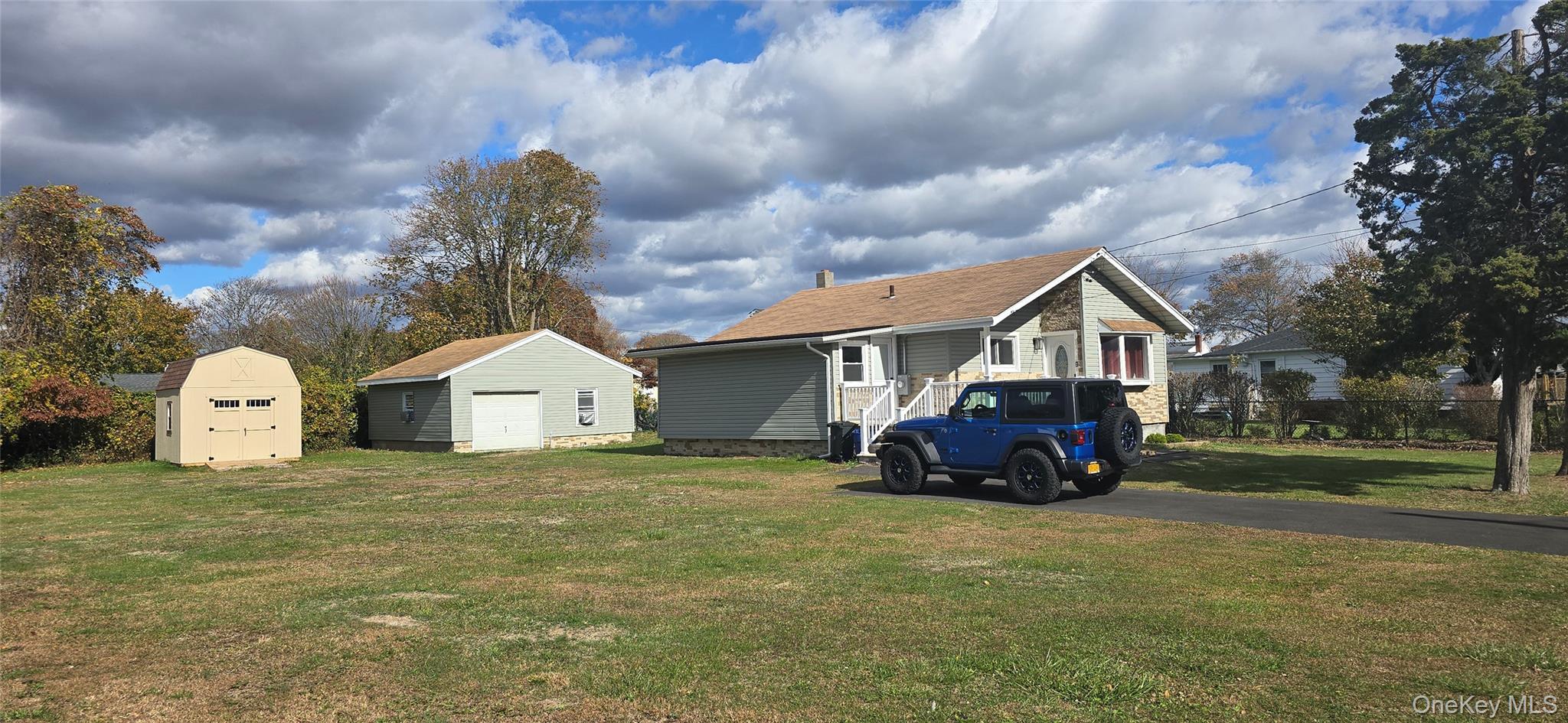 Single Family Kent  Suffolk County, NY 11967, MLS-961592-12