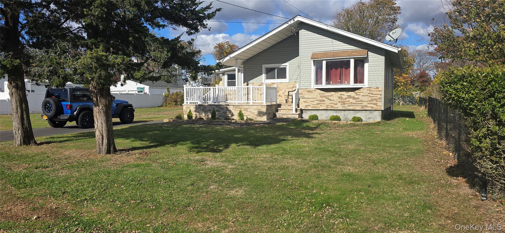 Single Family Kent  Suffolk County, NY 11967, MLS-961592-13