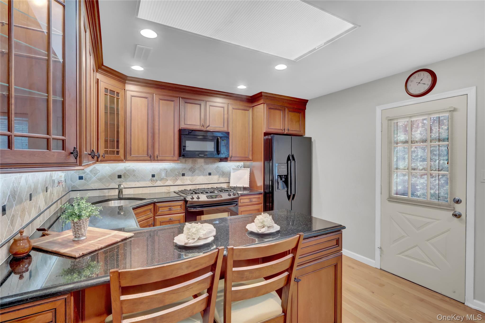 Condo Primrose  Suffolk County, NY 11703, MLS-961594-13