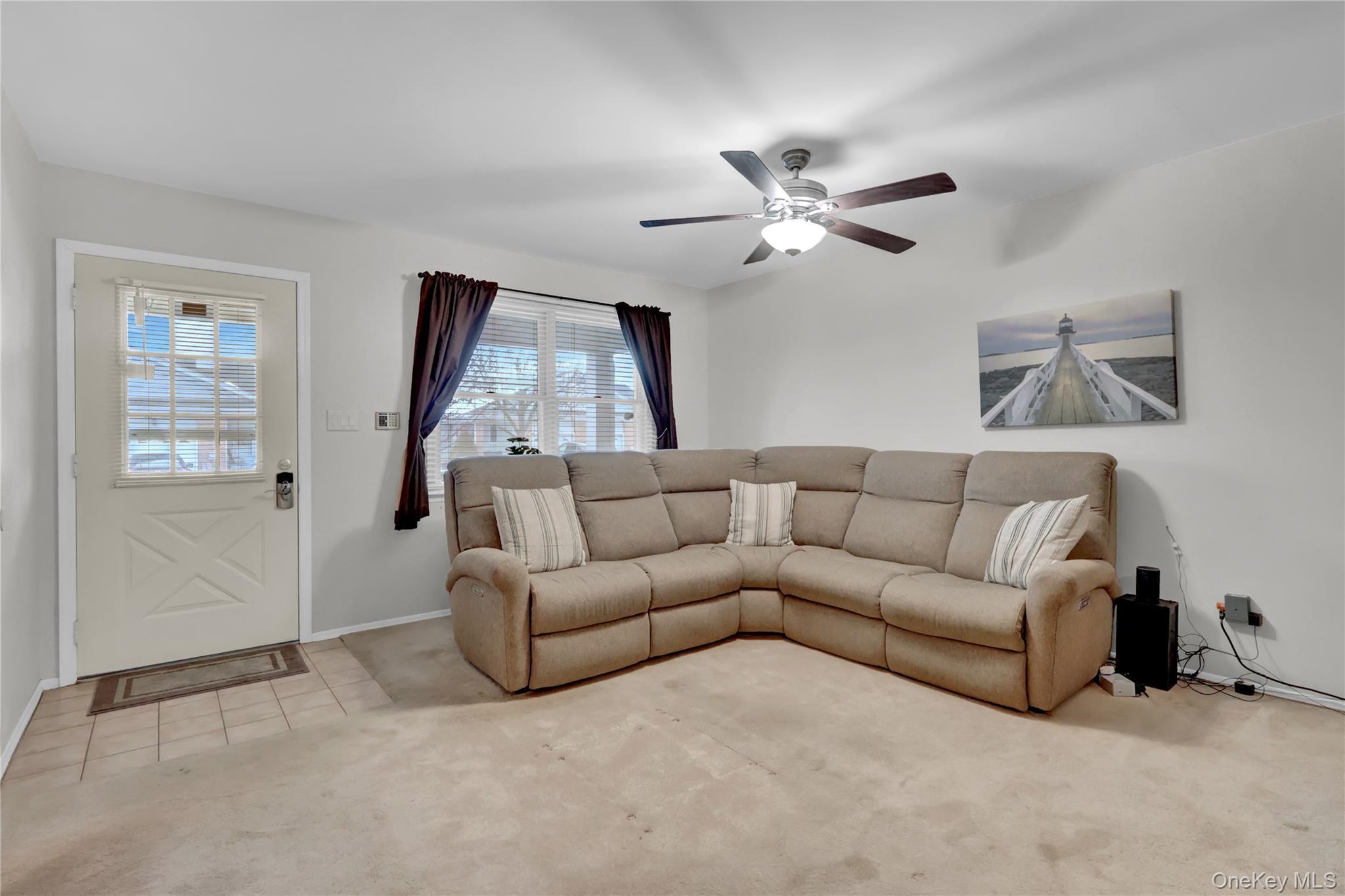 Condo Primrose  Suffolk County, NY 11703, MLS-961594-5