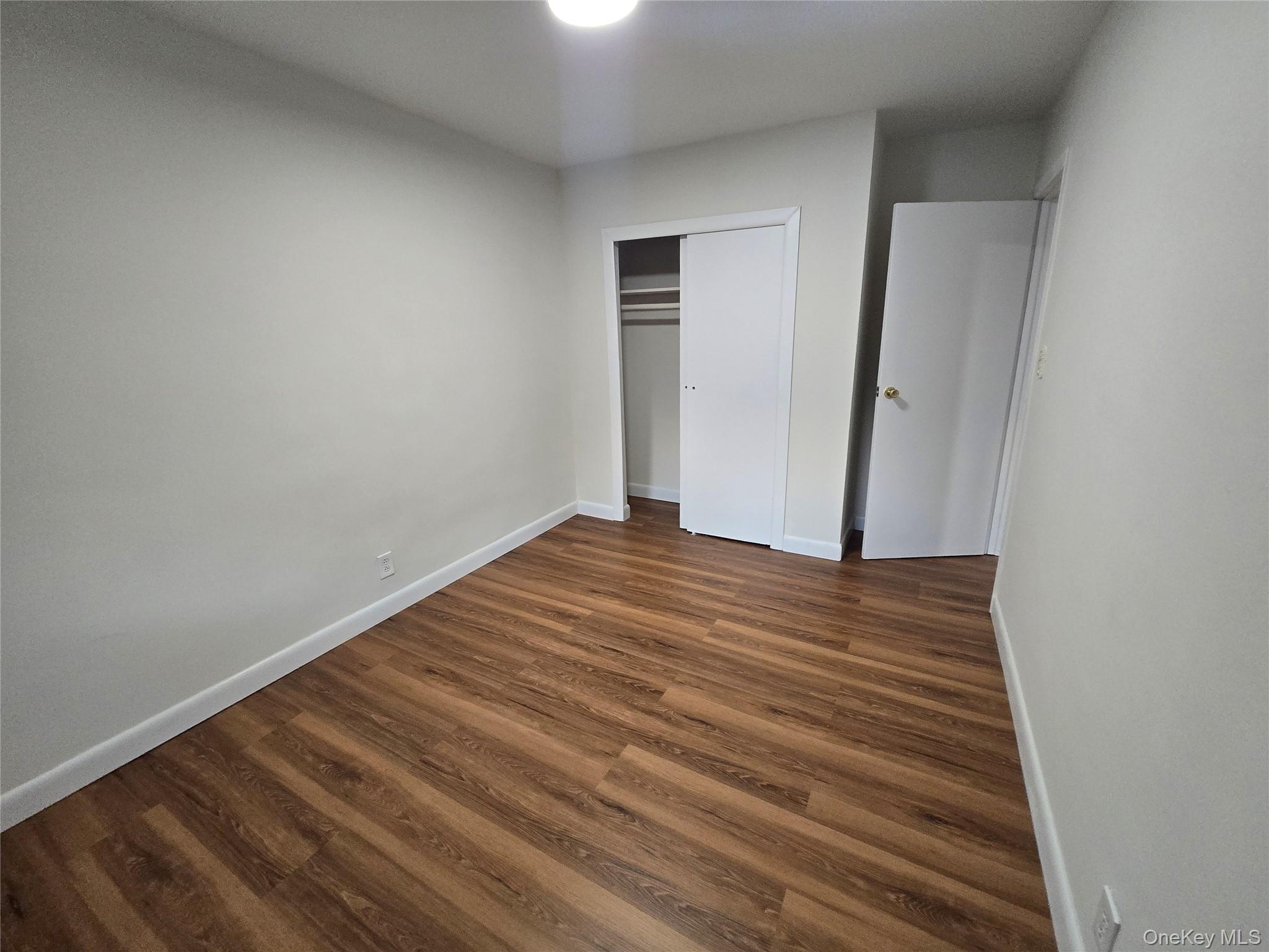 Single Family 50th  Queens, NY 11377, MLS-961634-25