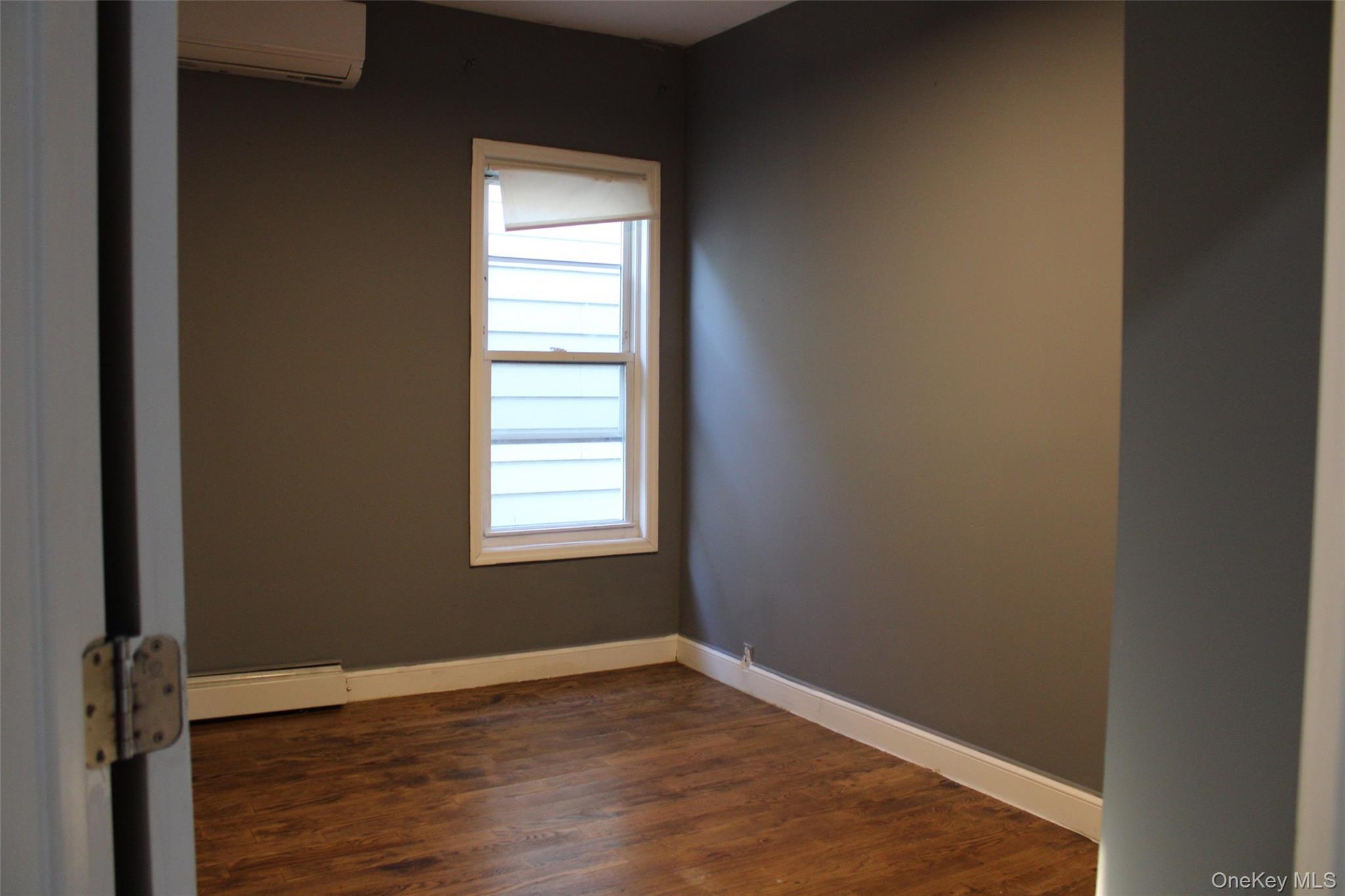 Single Family Victor  Bronx, NY 10462, MLS-961640-10