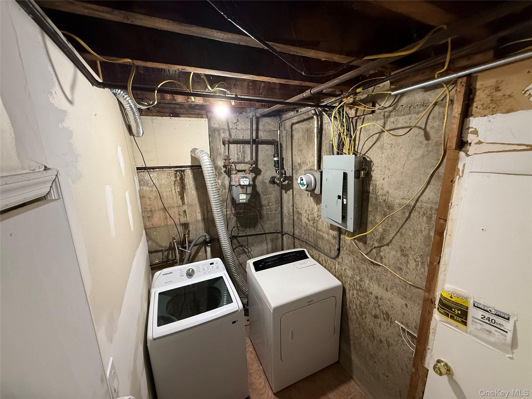 Single Family Springfield  Queens, NY 11413, MLS-961672-10