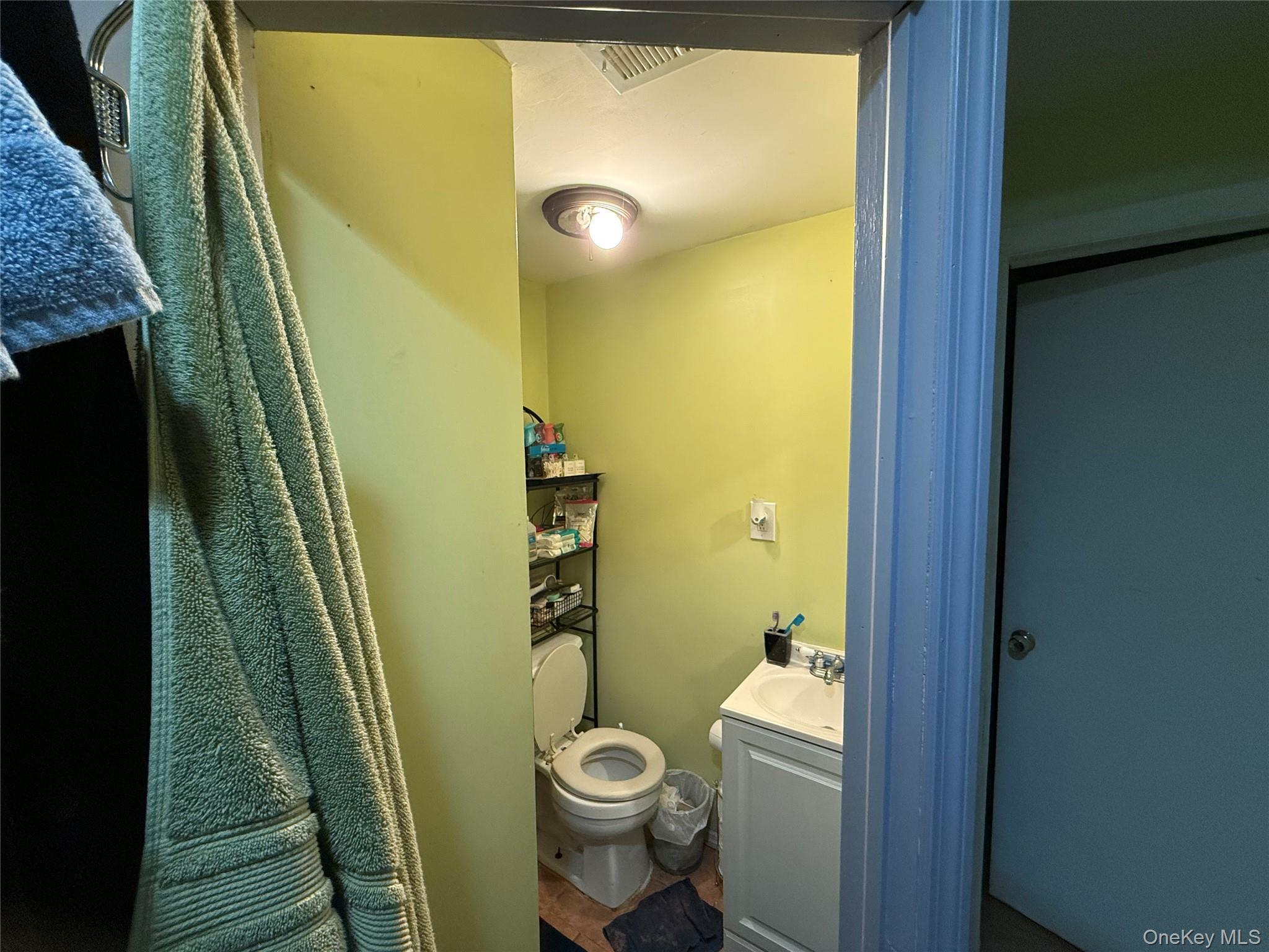 Single Family Springfield  Queens, NY 11413, MLS-961672-8