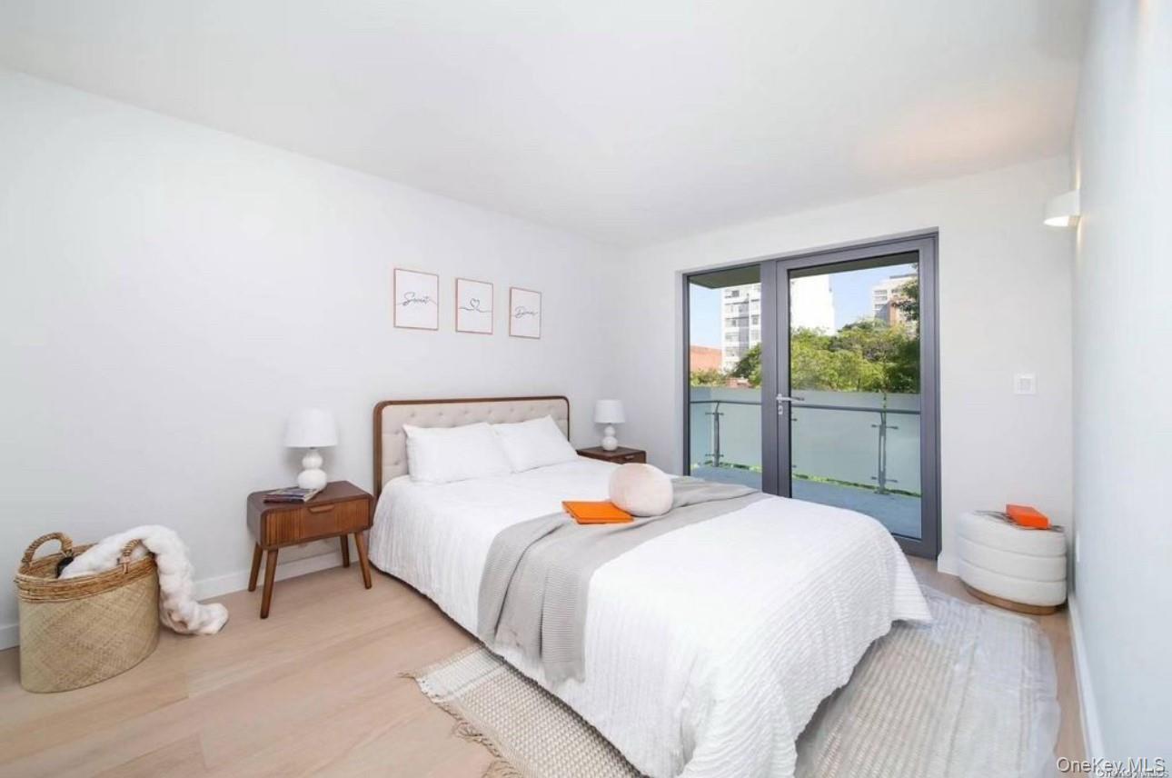 Condo 41st  Queens, NY 11355, MLS-961685-5