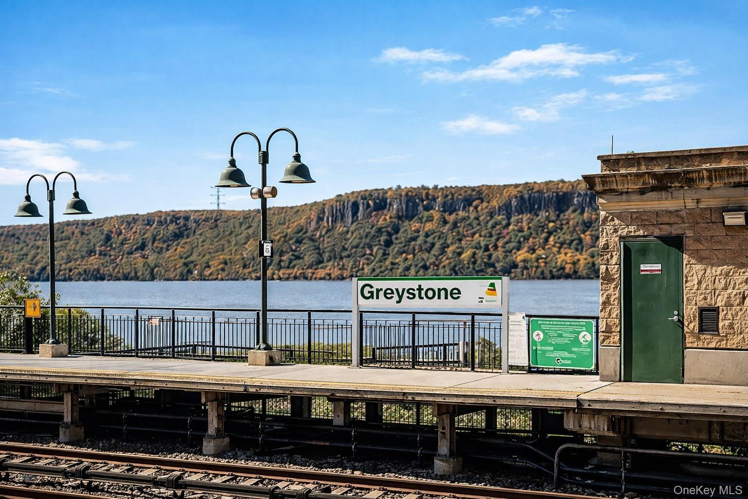 Condo Warburton  Westchester County, NY 10701, MLS-961714-17