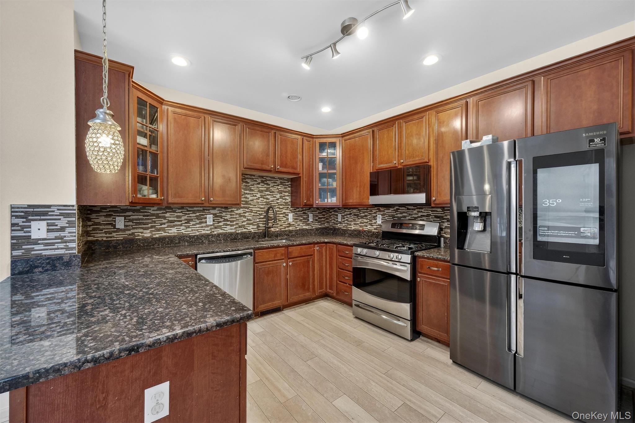 Condo Cold Spring  Dutchess County, NY 12524, MLS-961725-12