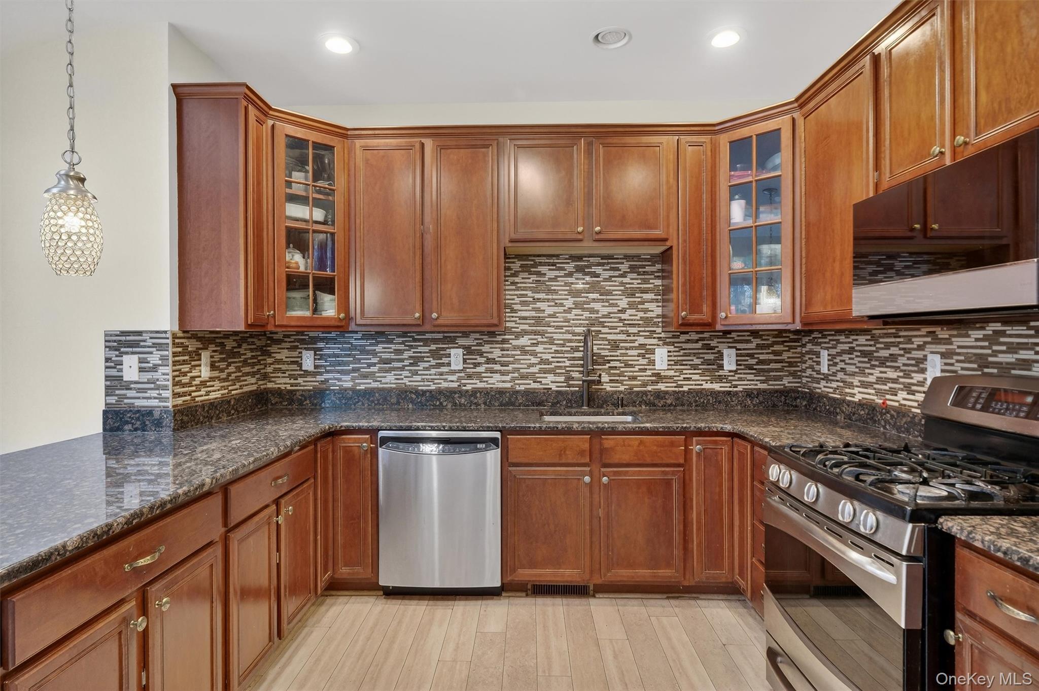 Condo Cold Spring  Dutchess County, NY 12524, MLS-961725-13