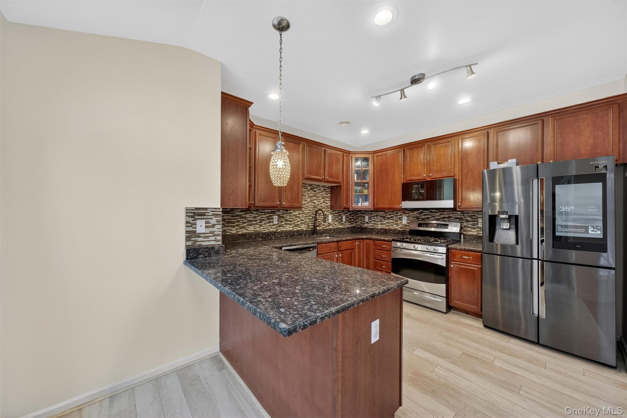 Condo Cold Spring  Dutchess County, NY 12524, MLS-961725-17