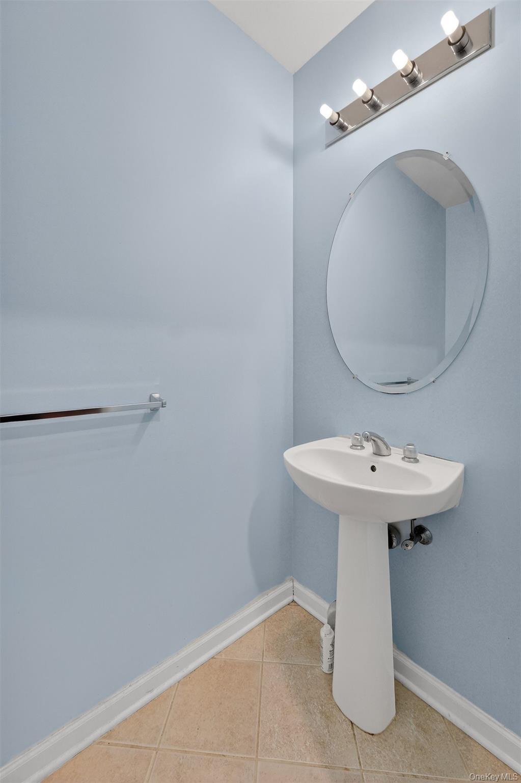 Condo Cold Spring  Dutchess County, NY 12524, MLS-961725-23