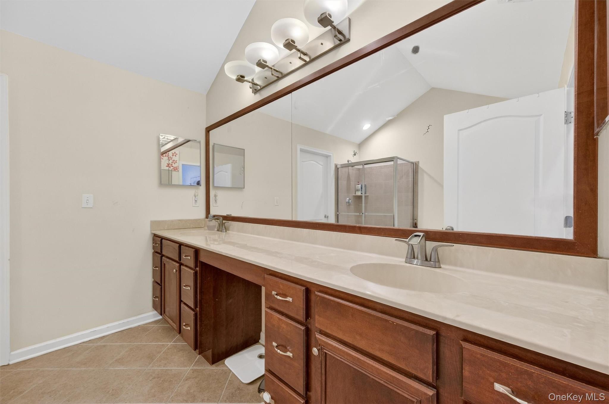 Condo Cold Spring  Dutchess County, NY 12524, MLS-961725-26