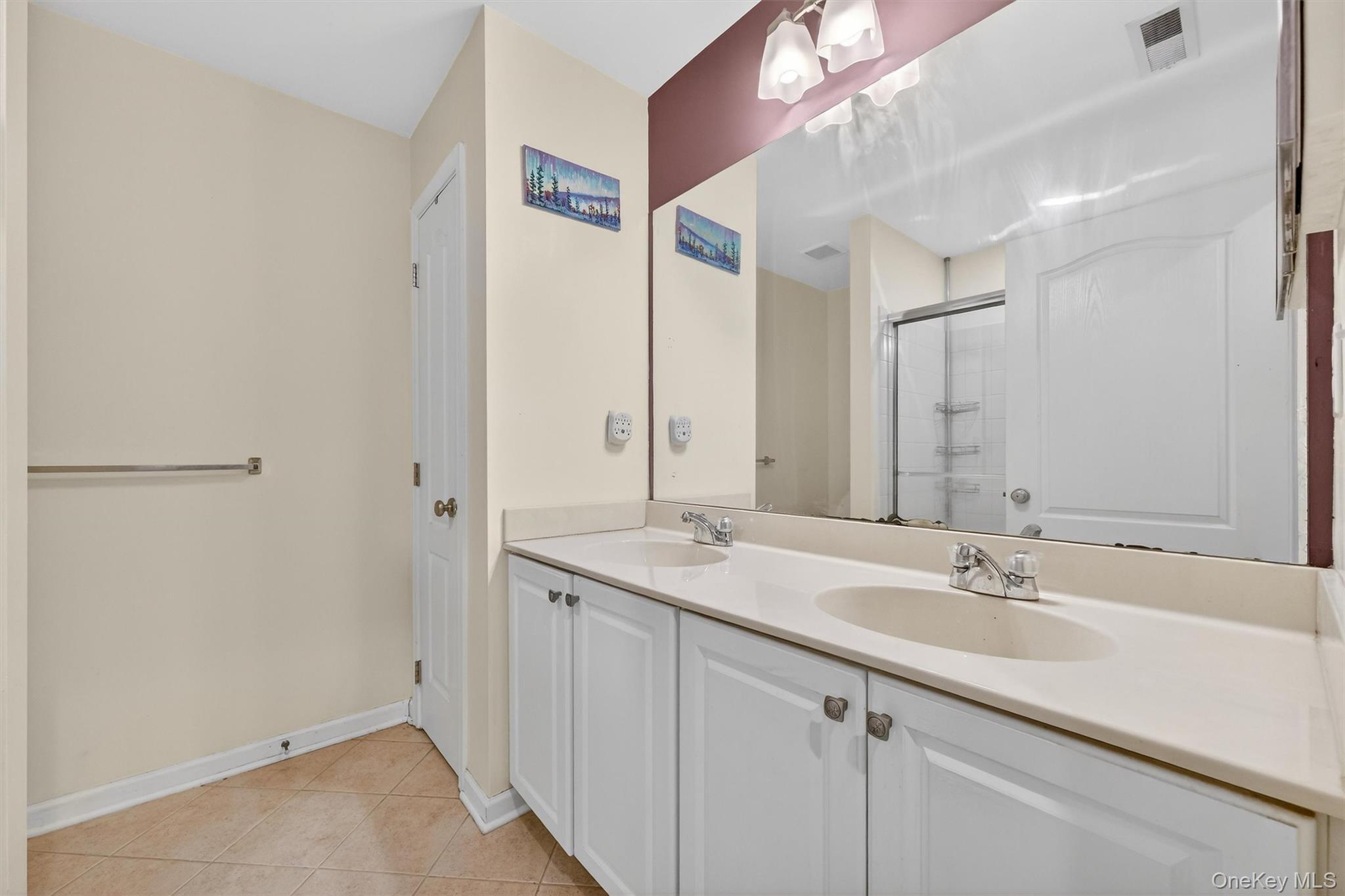 Condo Cold Spring  Dutchess County, NY 12524, MLS-961725-33