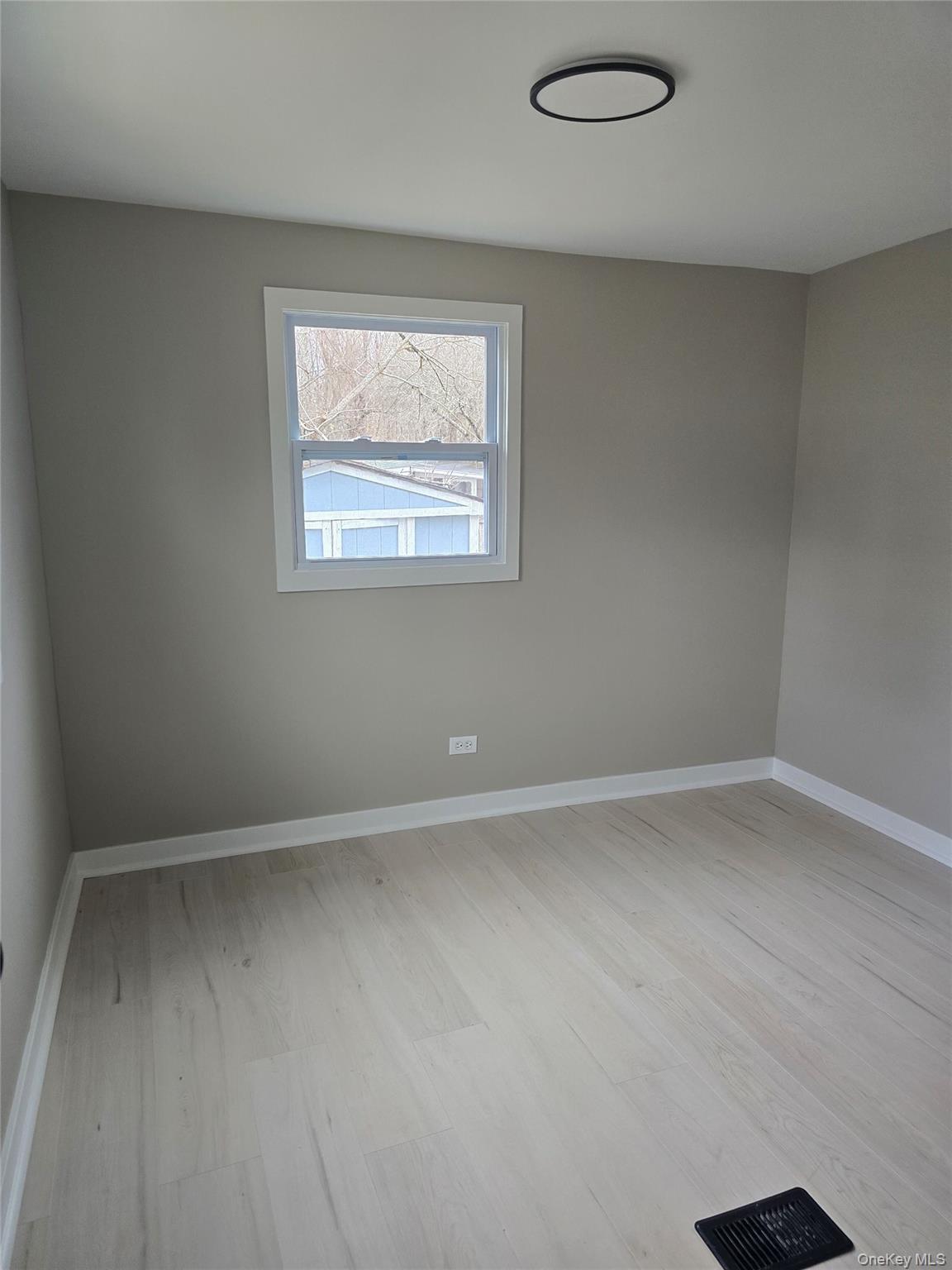 Single Family Jennifer  Dutchess County, NY 12601, MLS-961751-15