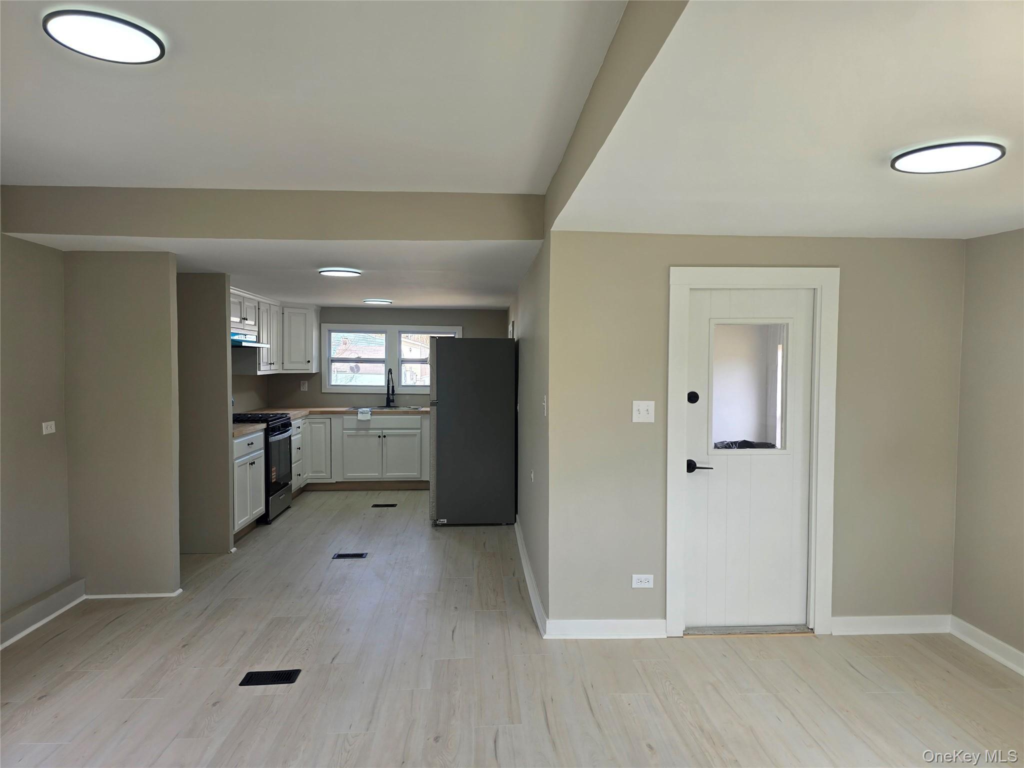 Single Family Jennifer  Dutchess County, NY 12601, MLS-961751-21