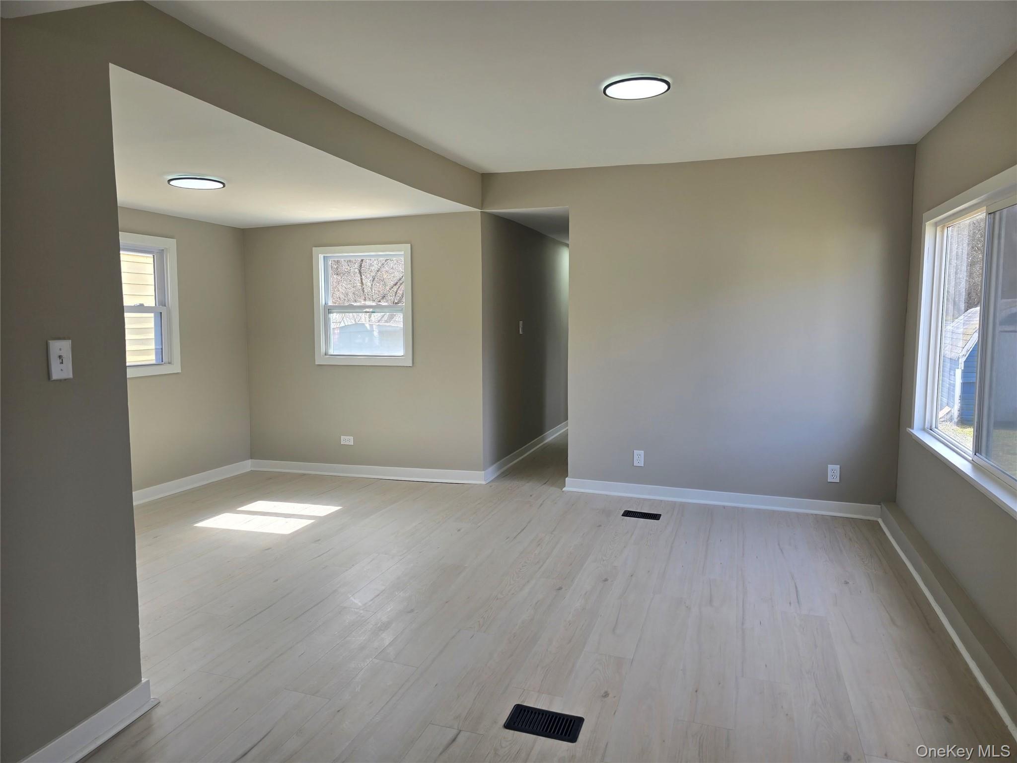 Single Family Jennifer  Dutchess County, NY 12601, MLS-961751-7