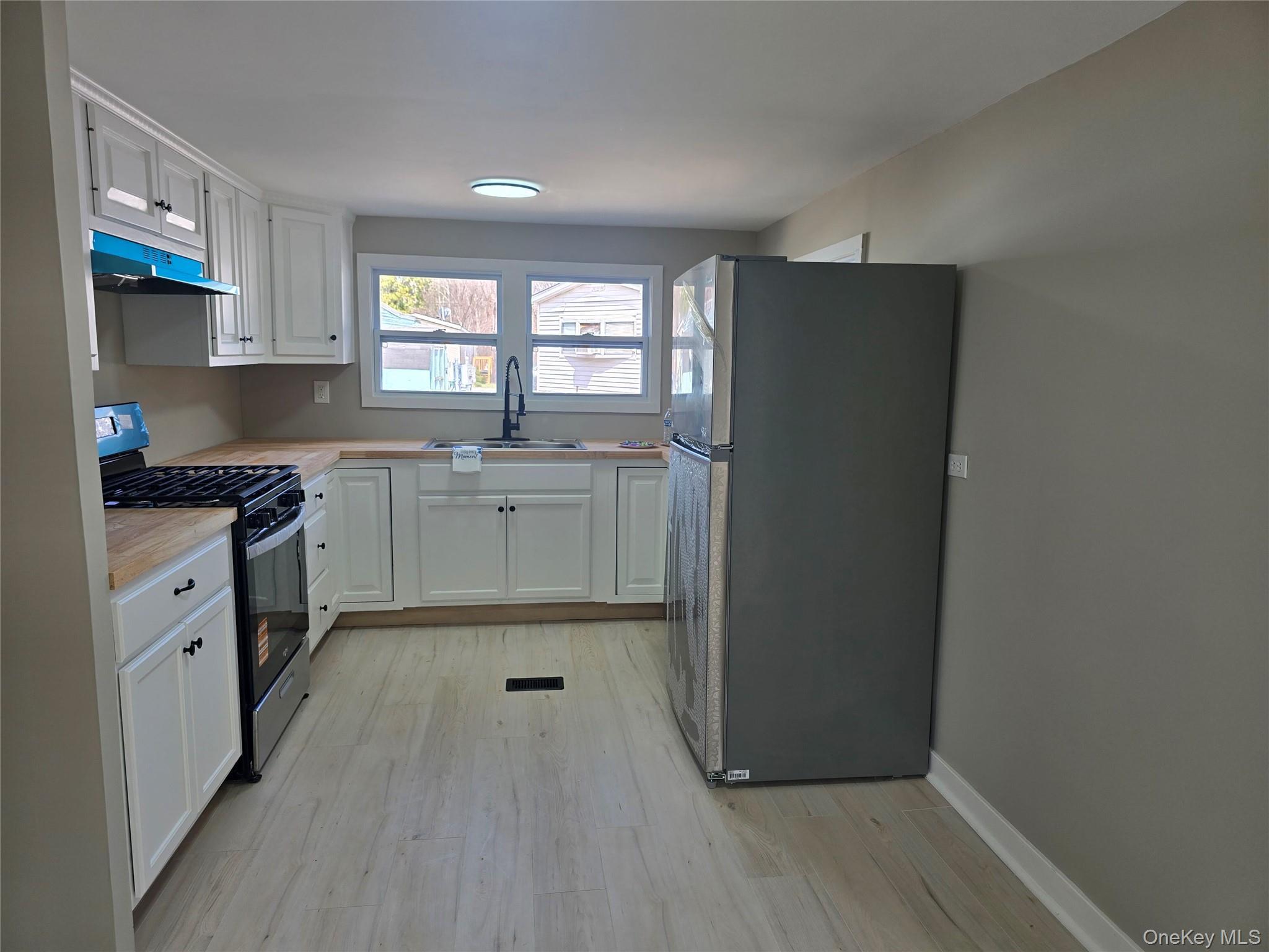 Single Family Jennifer  Dutchess County, NY 12601, MLS-961751-9